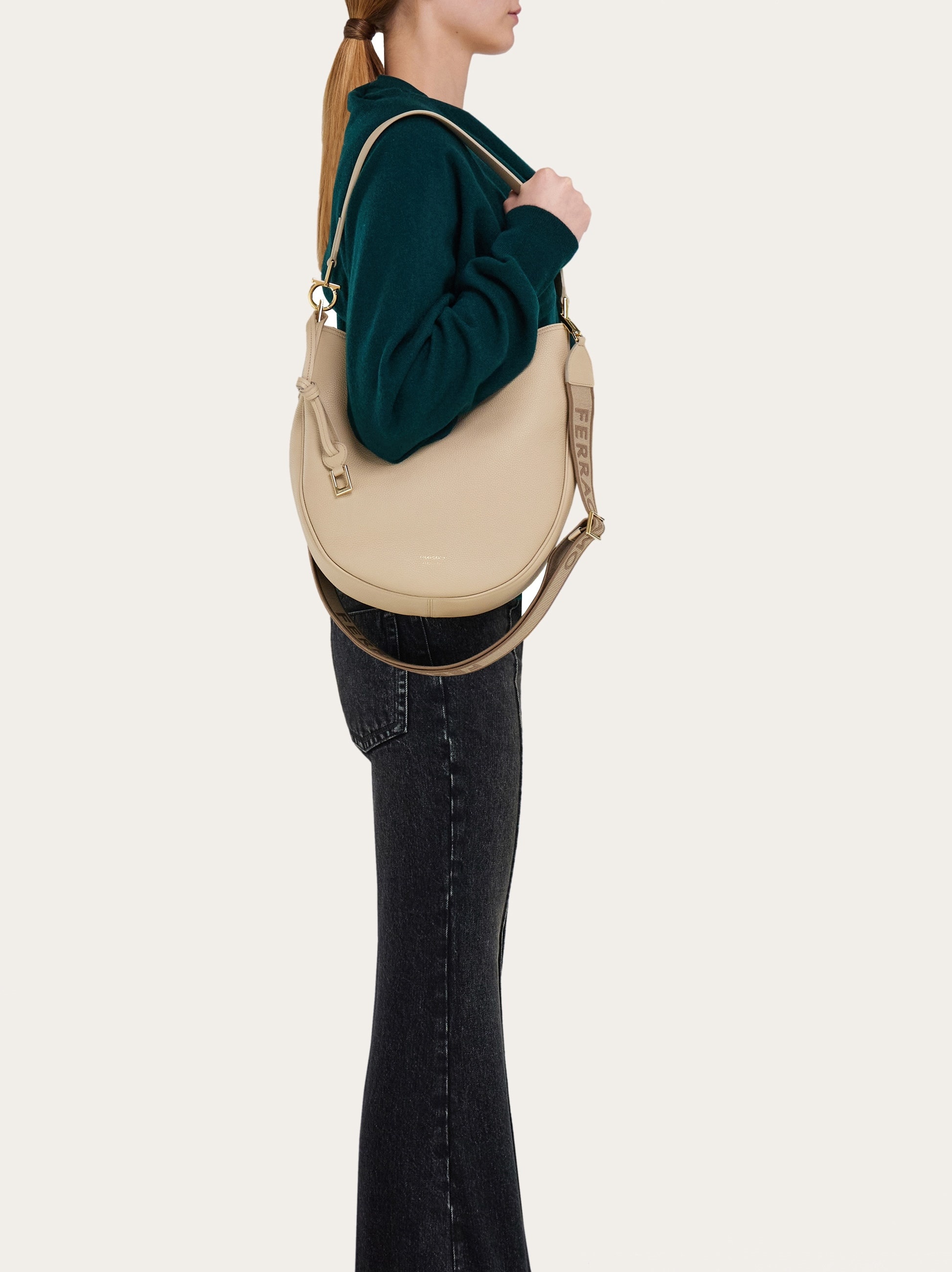 North-South hobo bag (M) - 2