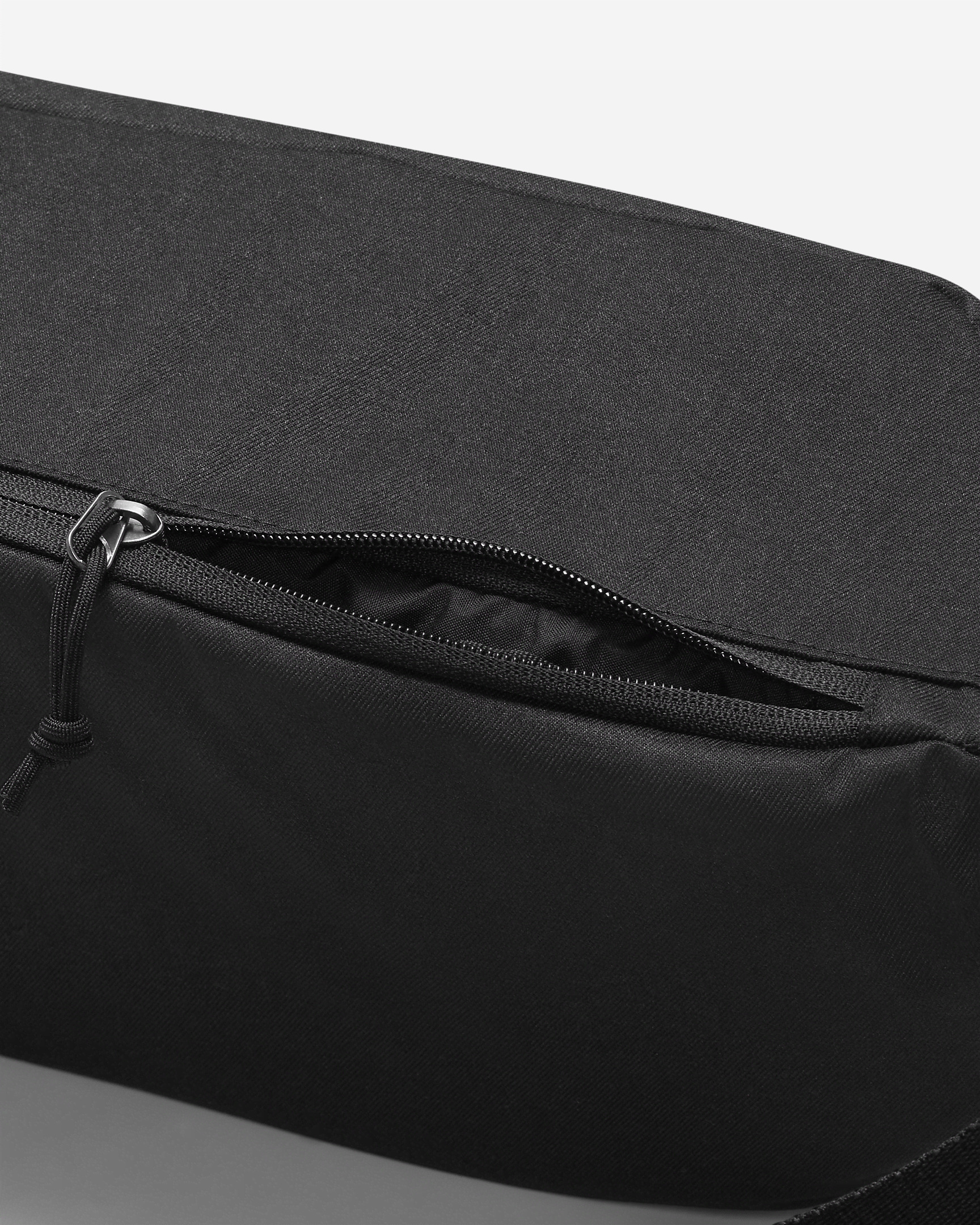Nike Tech Hip Pack (10L) - 6