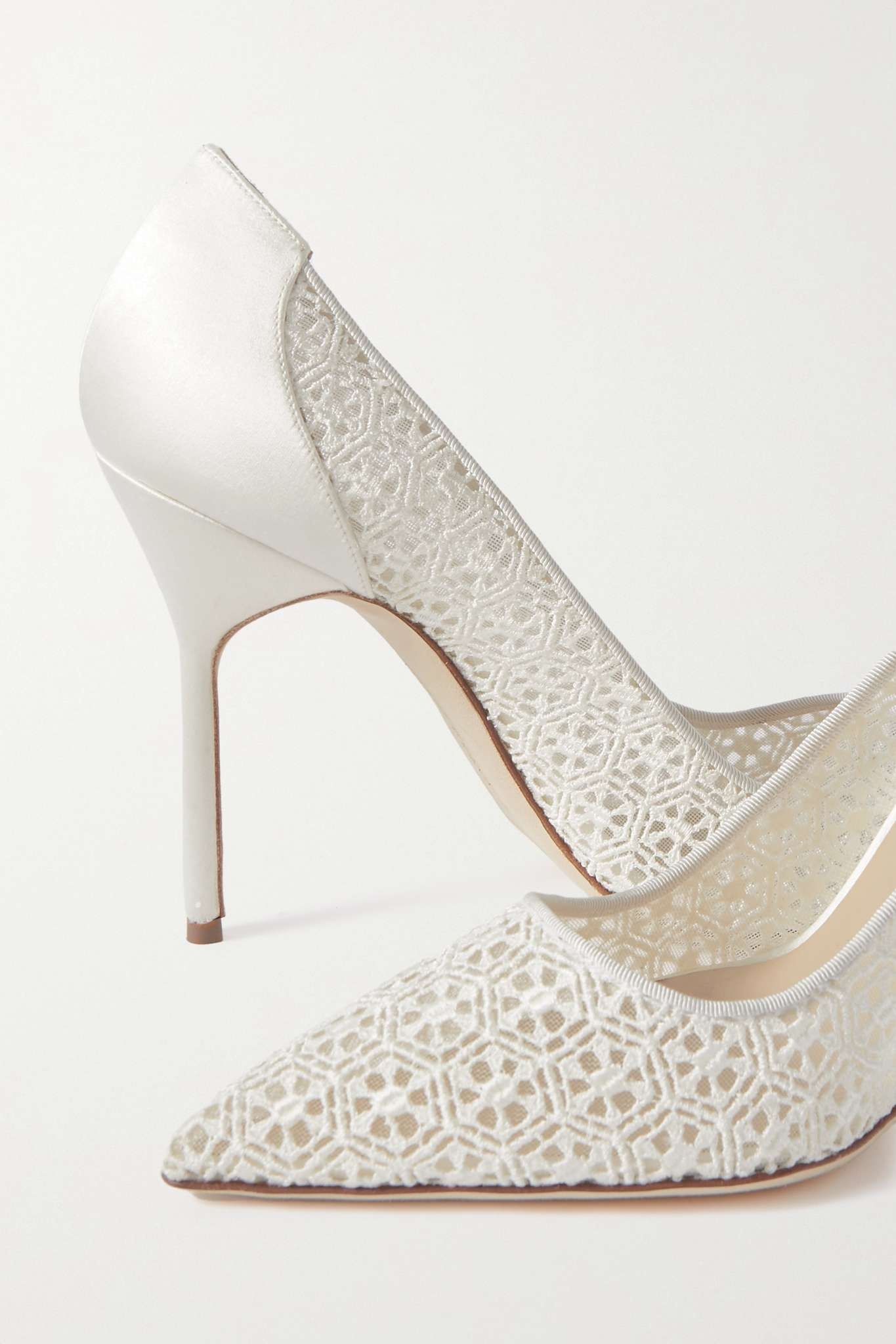 BBLA 105 lace and satin pumps - 4