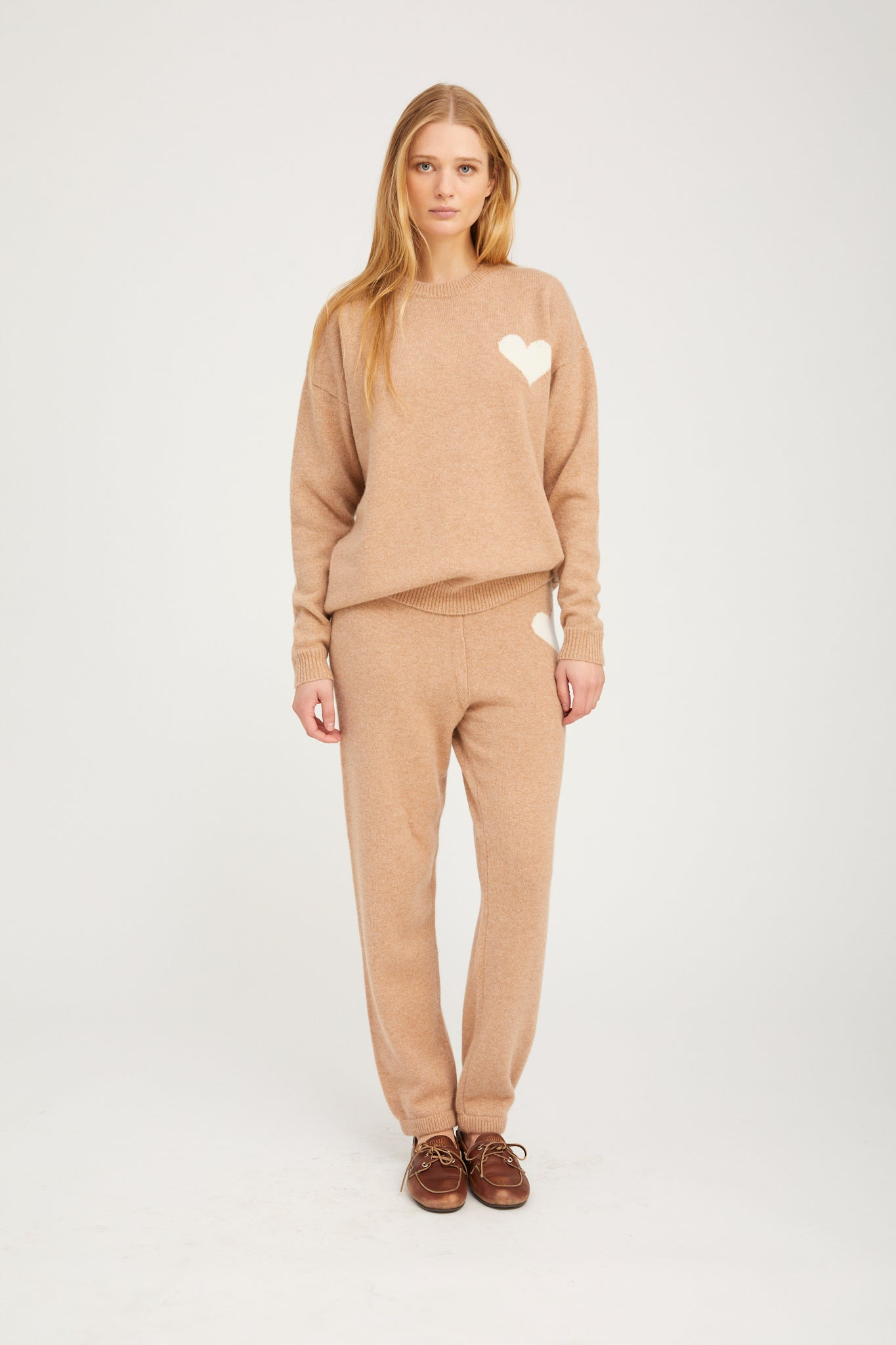 ALMONDINE CASHMERE HEART LOGO SWEATPANTS - 2