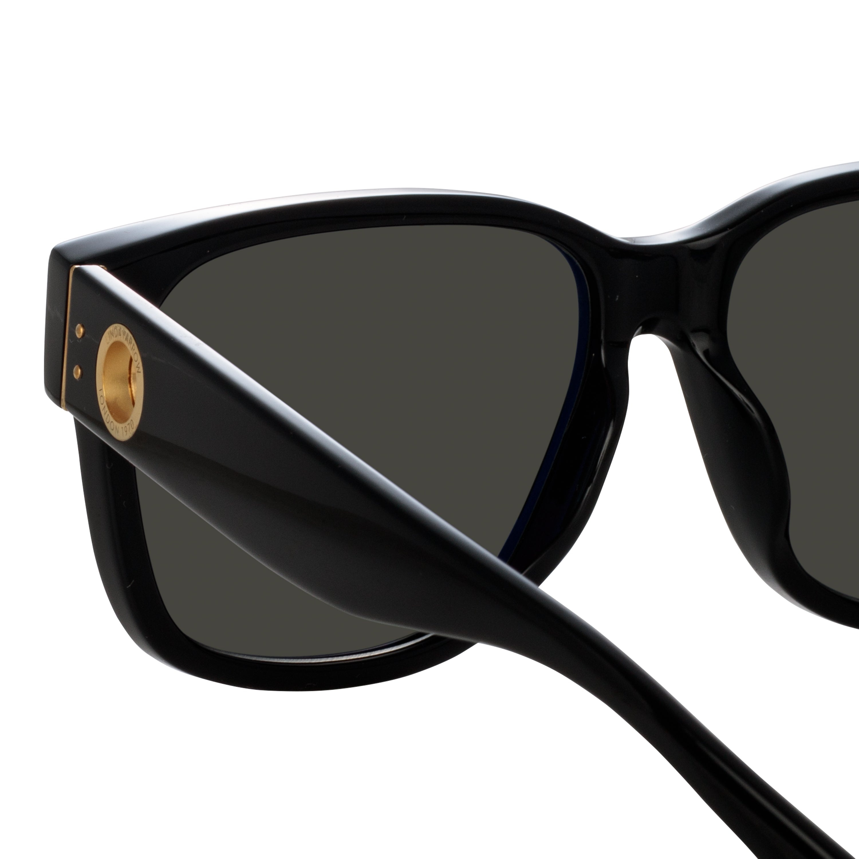 PERRY D-FRAME SUNGLASSES IN BLACK - 6