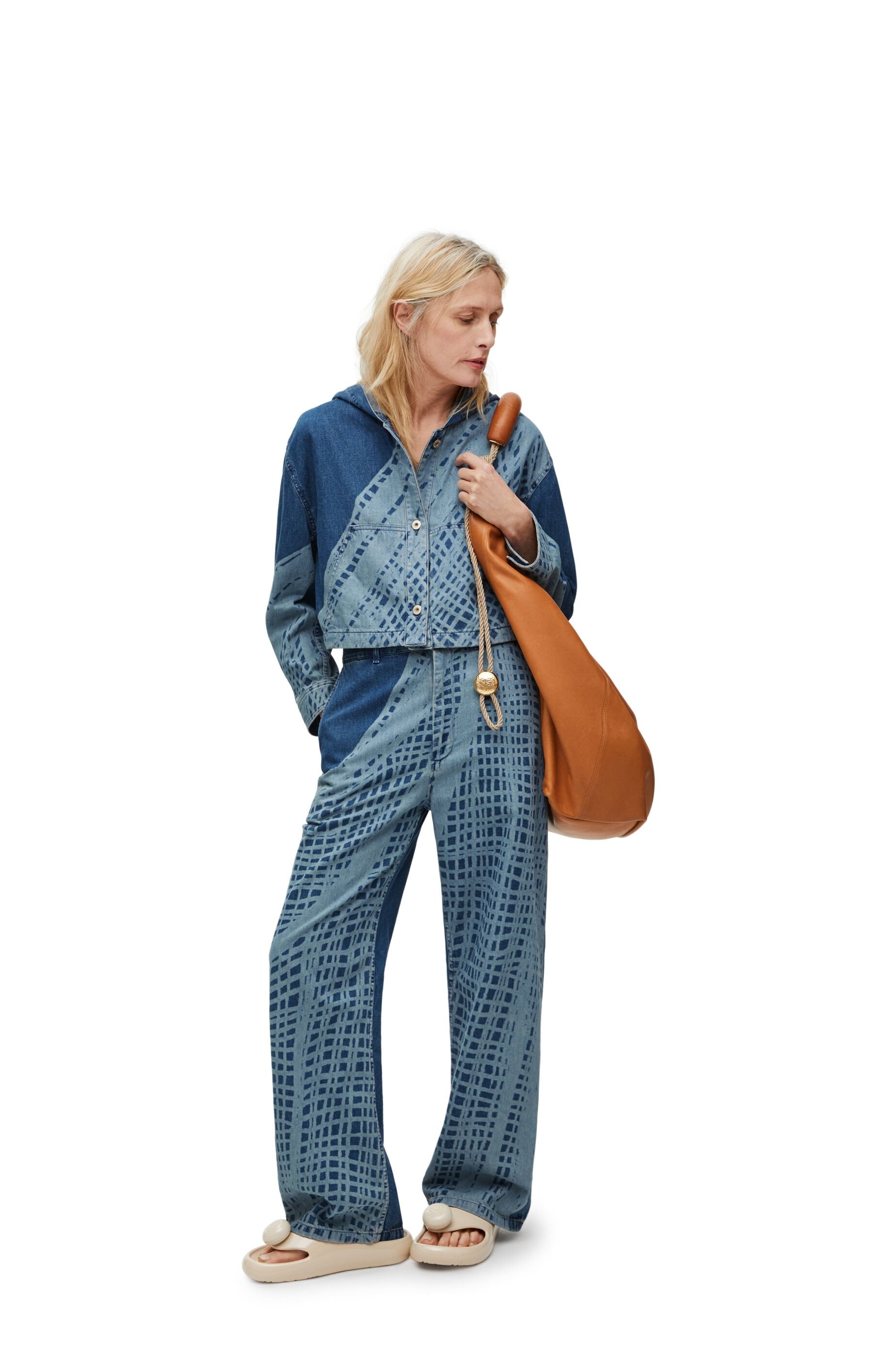 Cropped hooded jacket in denim - 2