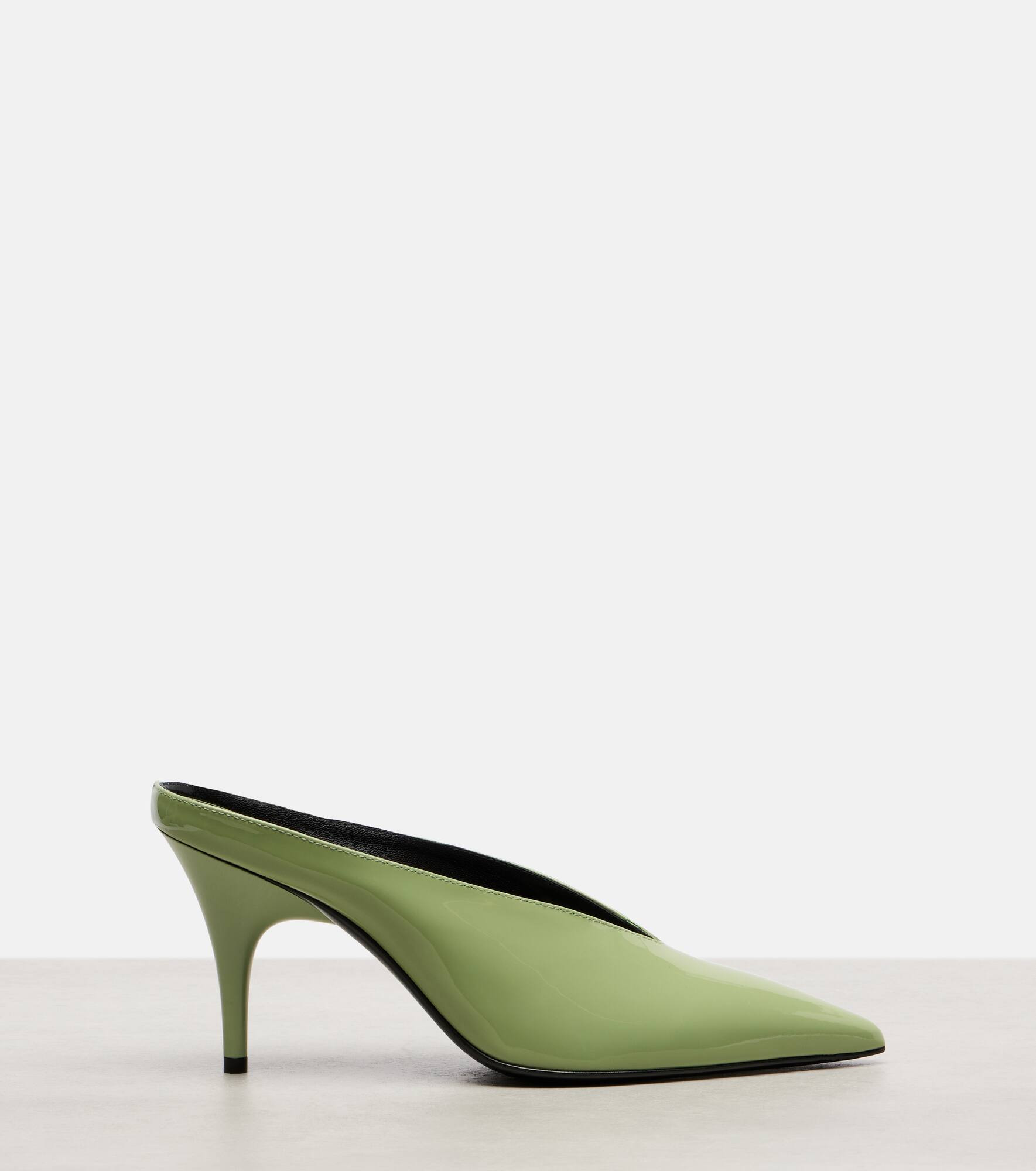 Gucci 97 85 patent leather mules - 4