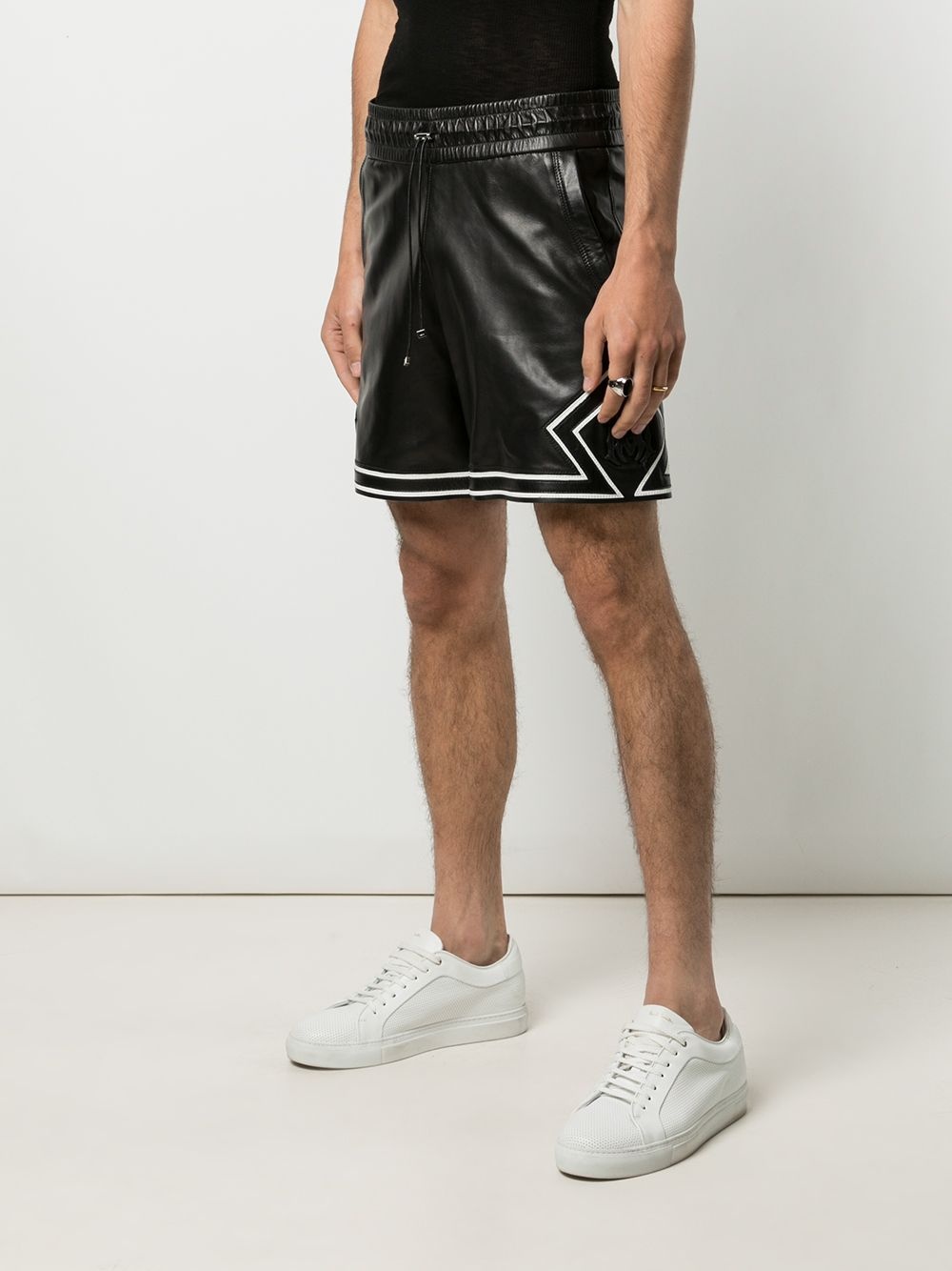 appliqué-logo leather shorts - 3