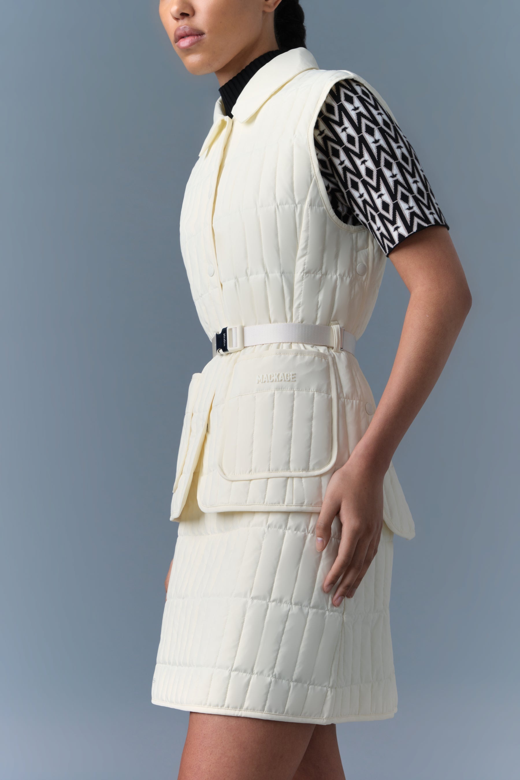 HELIA Light Down Vertical Quilted Vest - 5