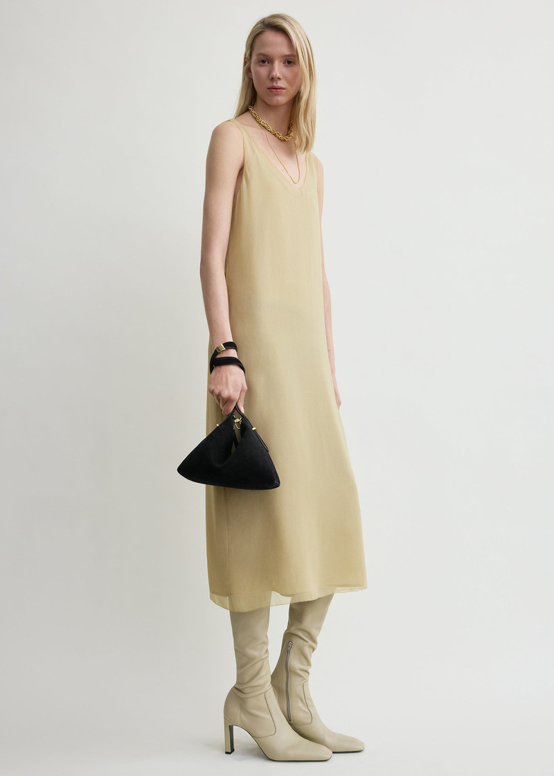 TOTEME Bevel suede wristlet black outlook