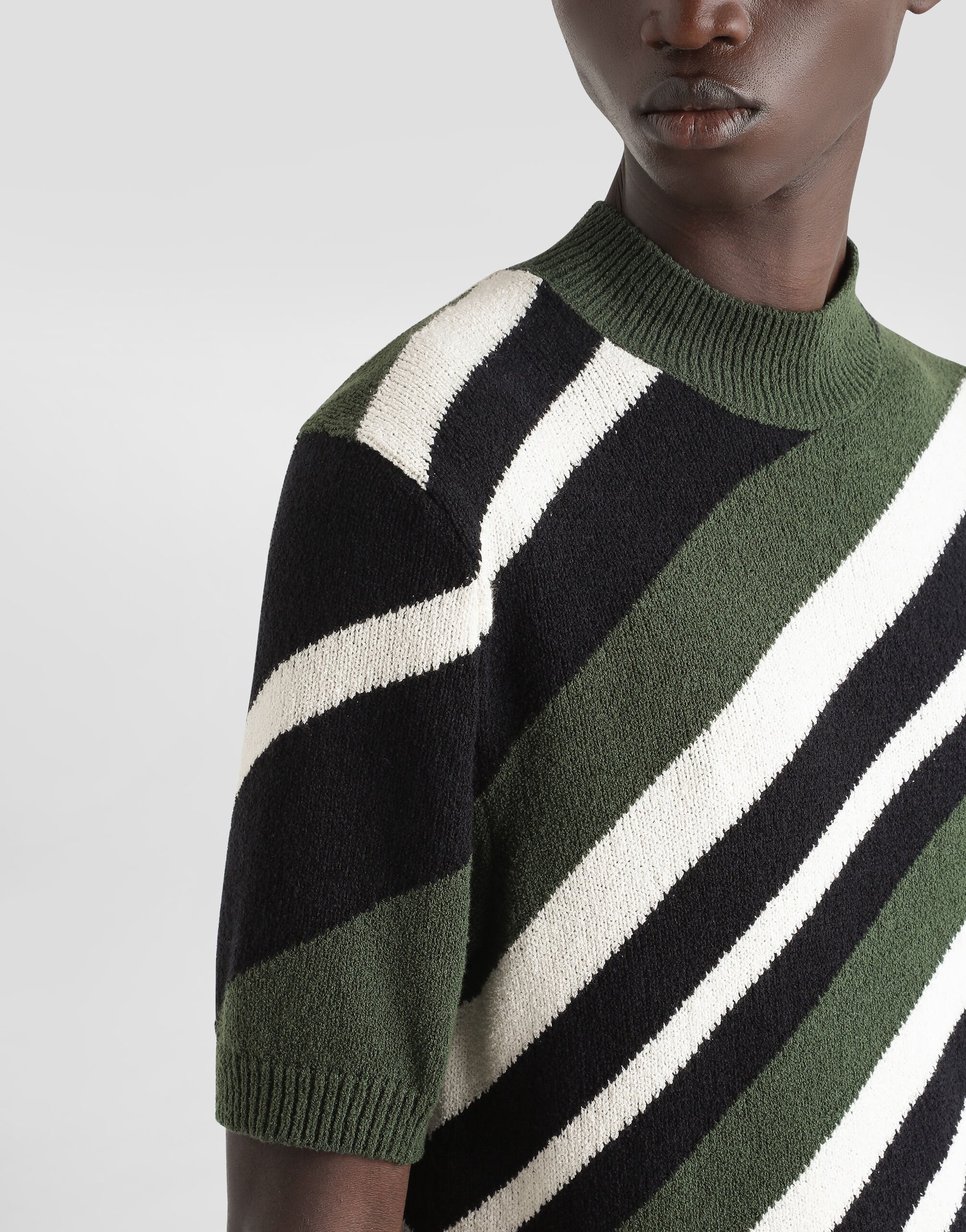 Short-sleeved cotton mock-turtleneck with striped inlay - 5