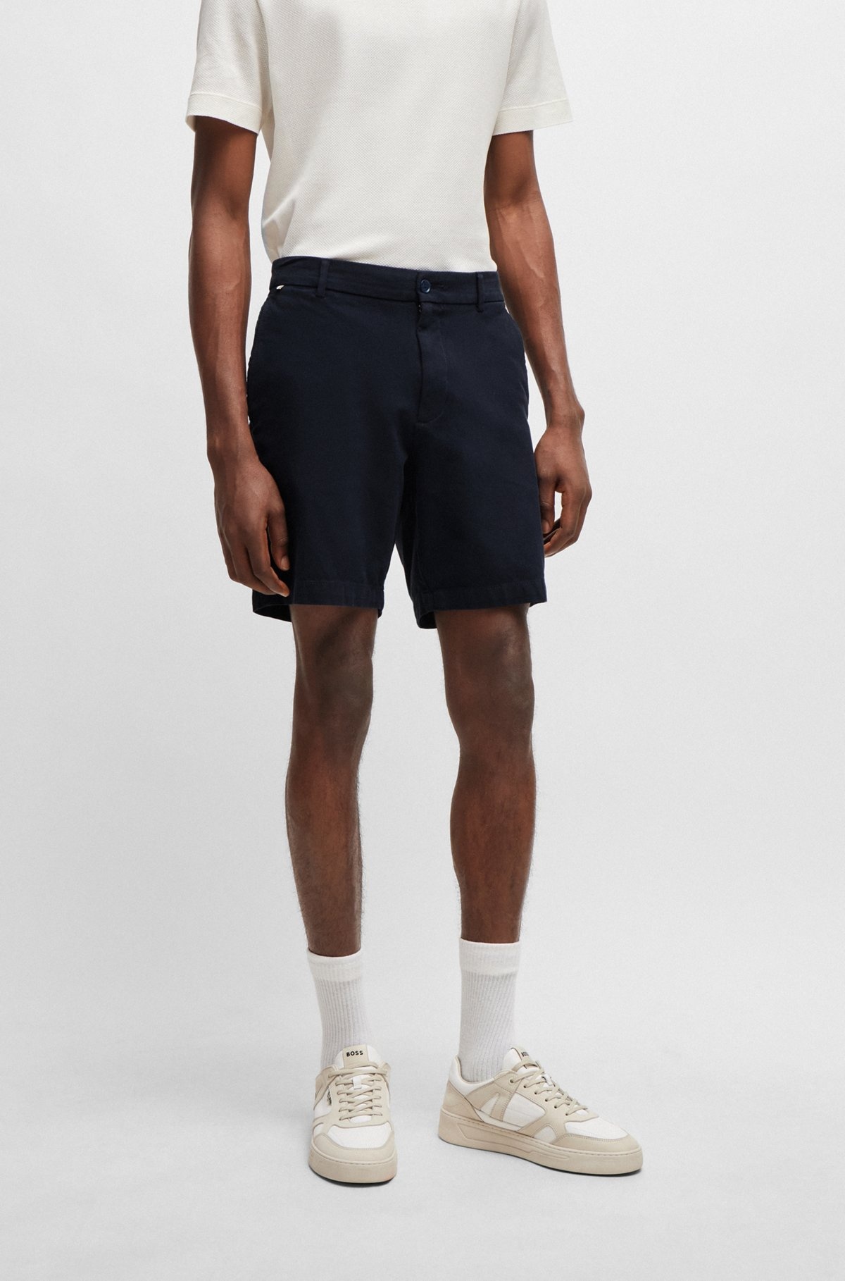 REGULAR-FIT REGULAR-RISE SHORTS IN STRETCH COTTON - 2