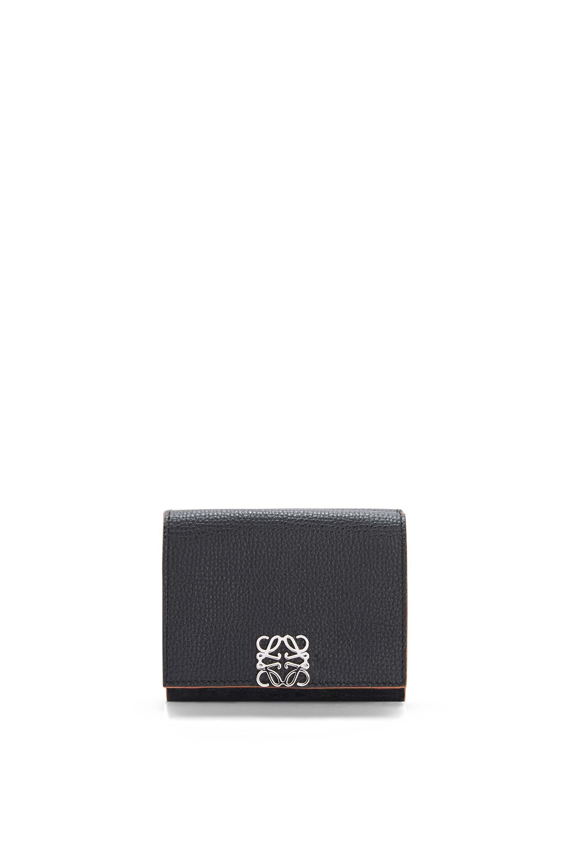 Anagram trifold wallet in pebble grain calfskin - 1