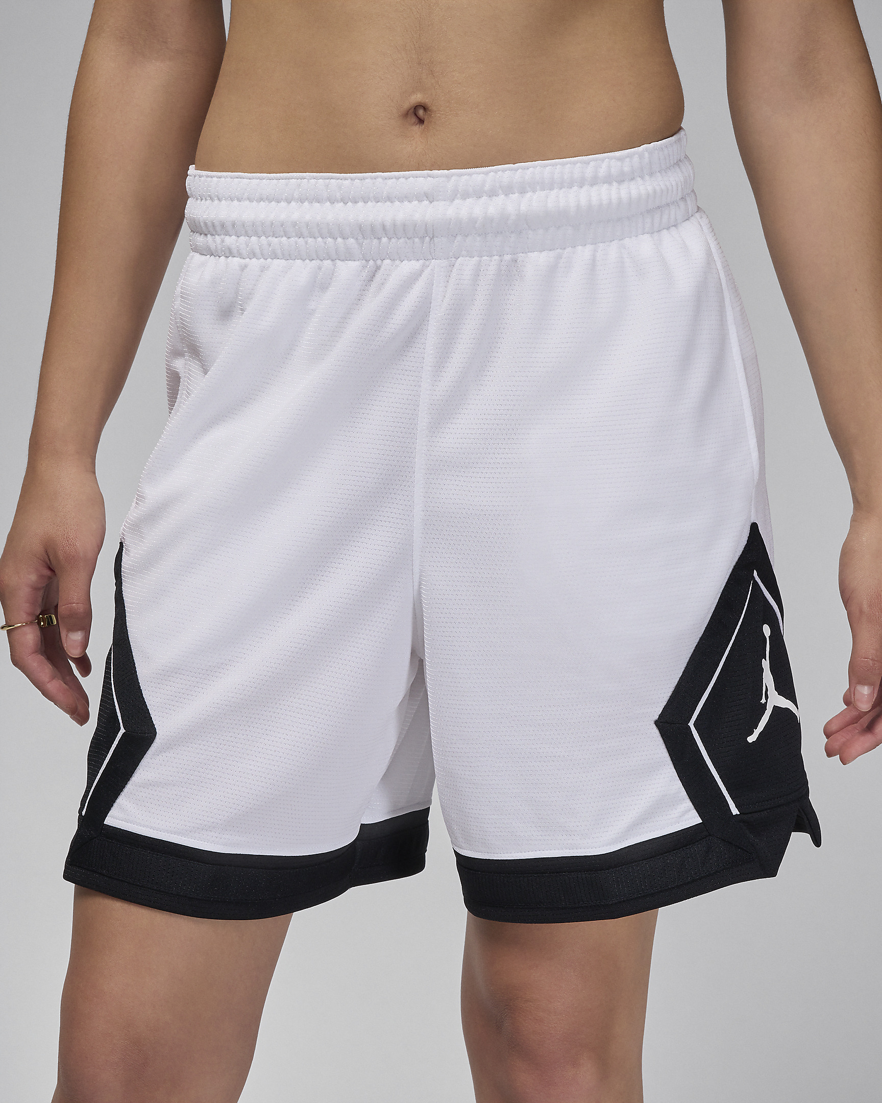 Jordan Sport Women's 4" Diamond Shorts - 2