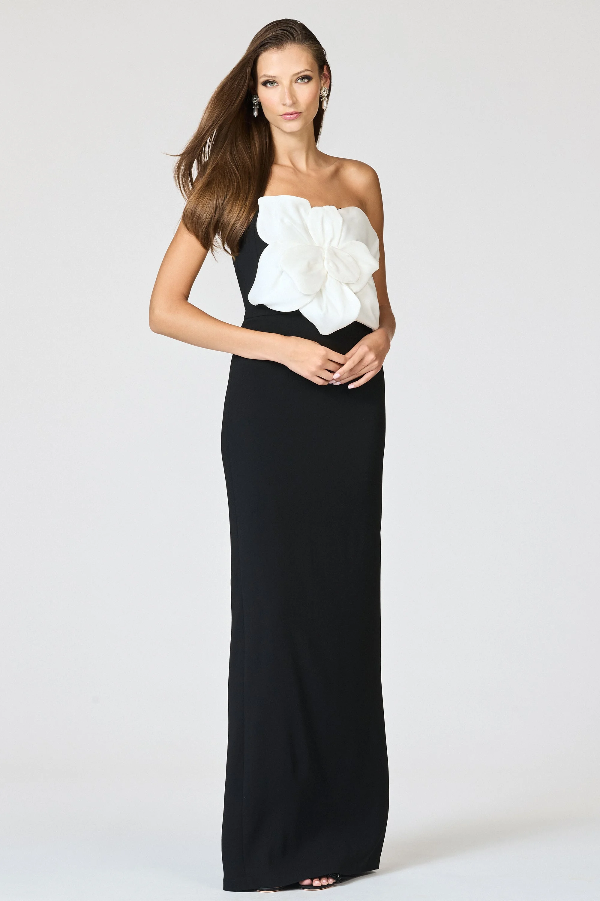 MARIST GOWN - IVORY BLACK - 1