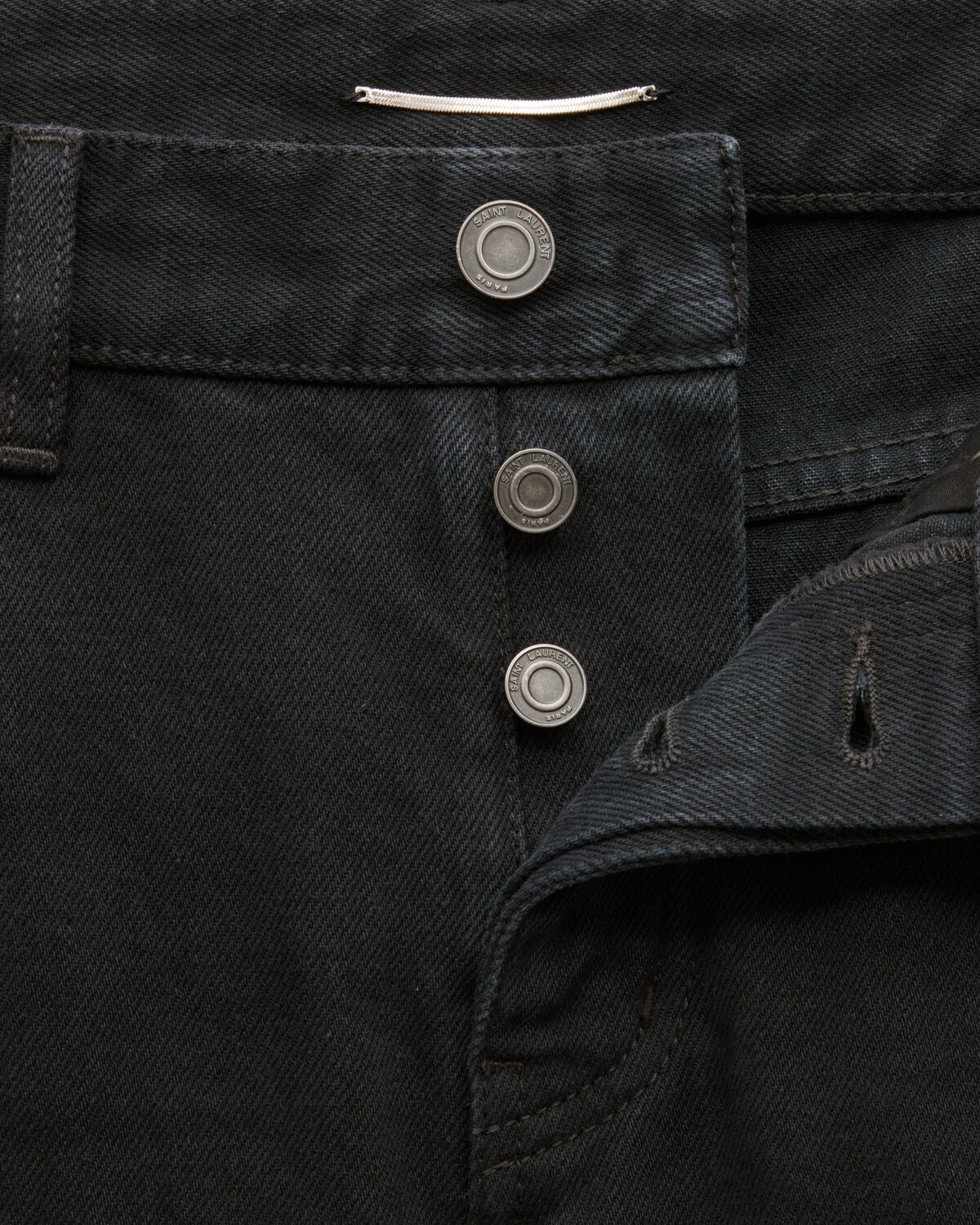 RELAXED SLIM JEANS IN CARBON BLACK DENIM - 3