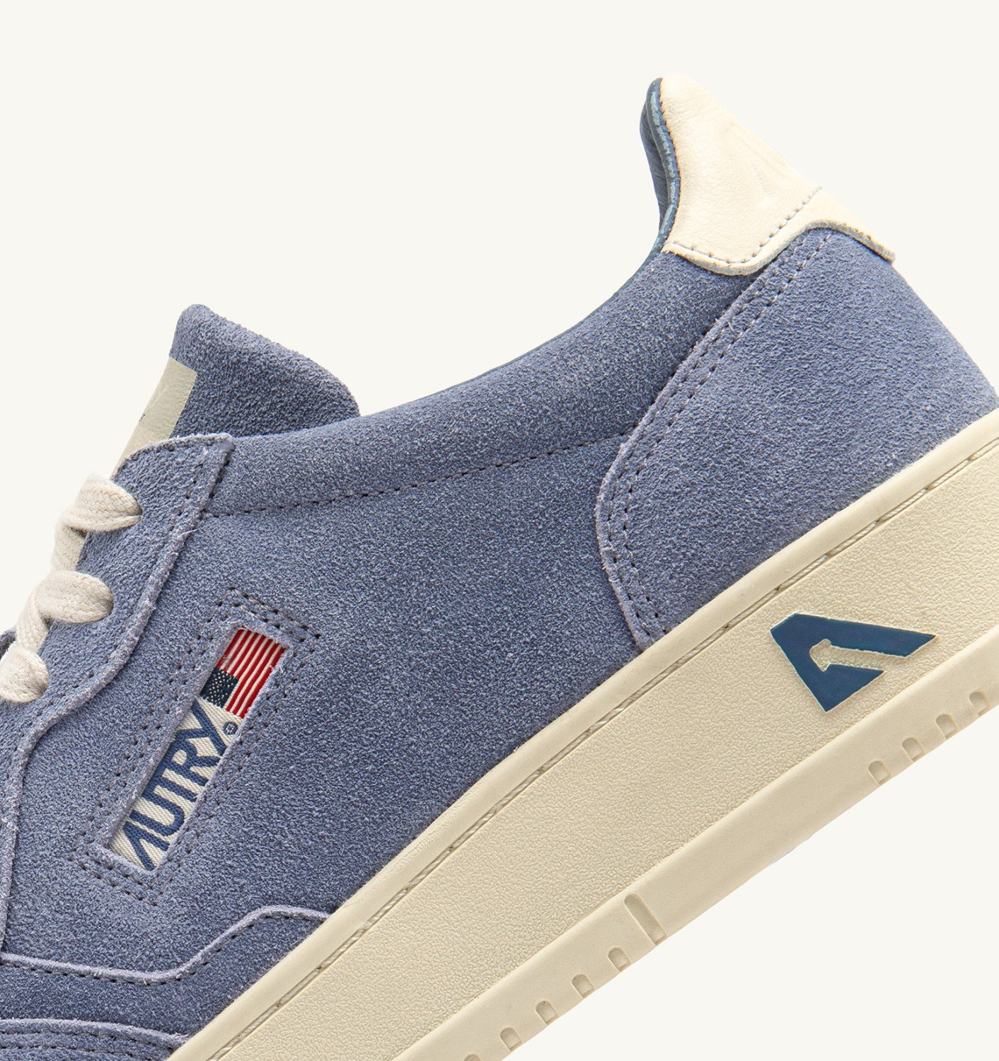 MEDALIST LOW SNEAKERS IN CLAUDIA AND OFF WHITE SUEDE - 6