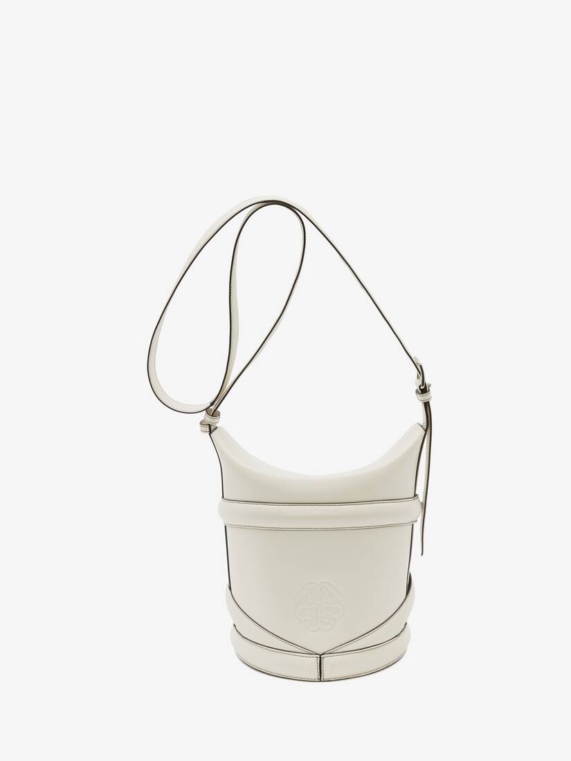 The Curve in White - 3