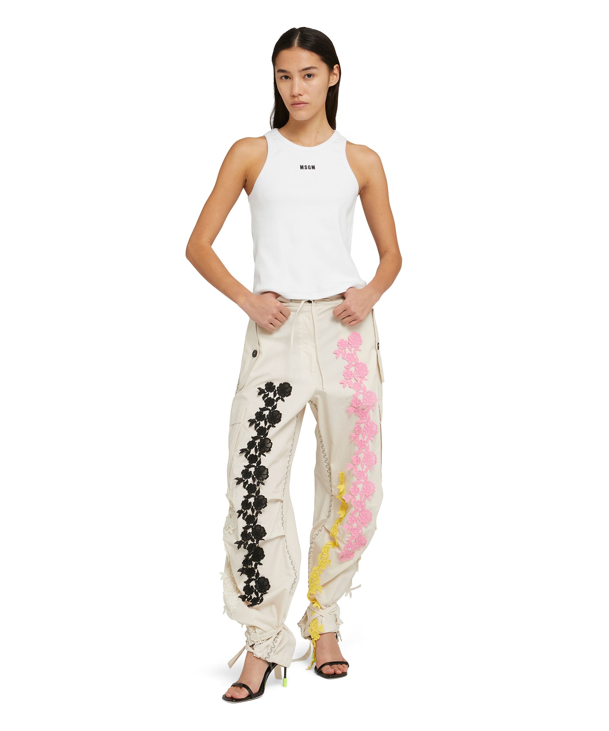 Poplin cargo pants with lace application - 5