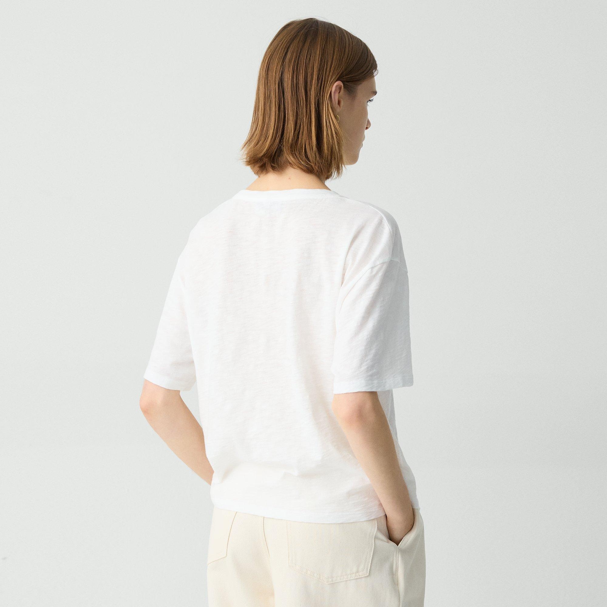 Relaxed V-Neck Tee in Cotton - 4
