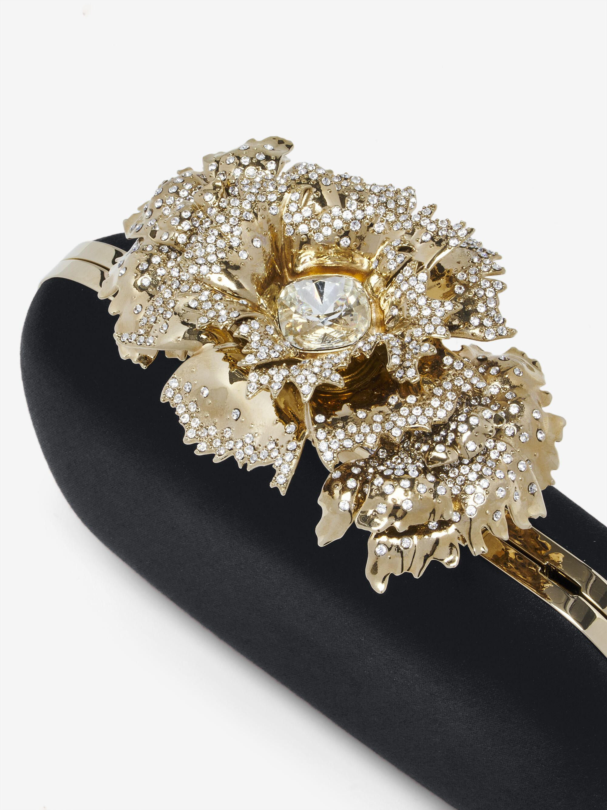 Carnation Knuckle Clutch - 4