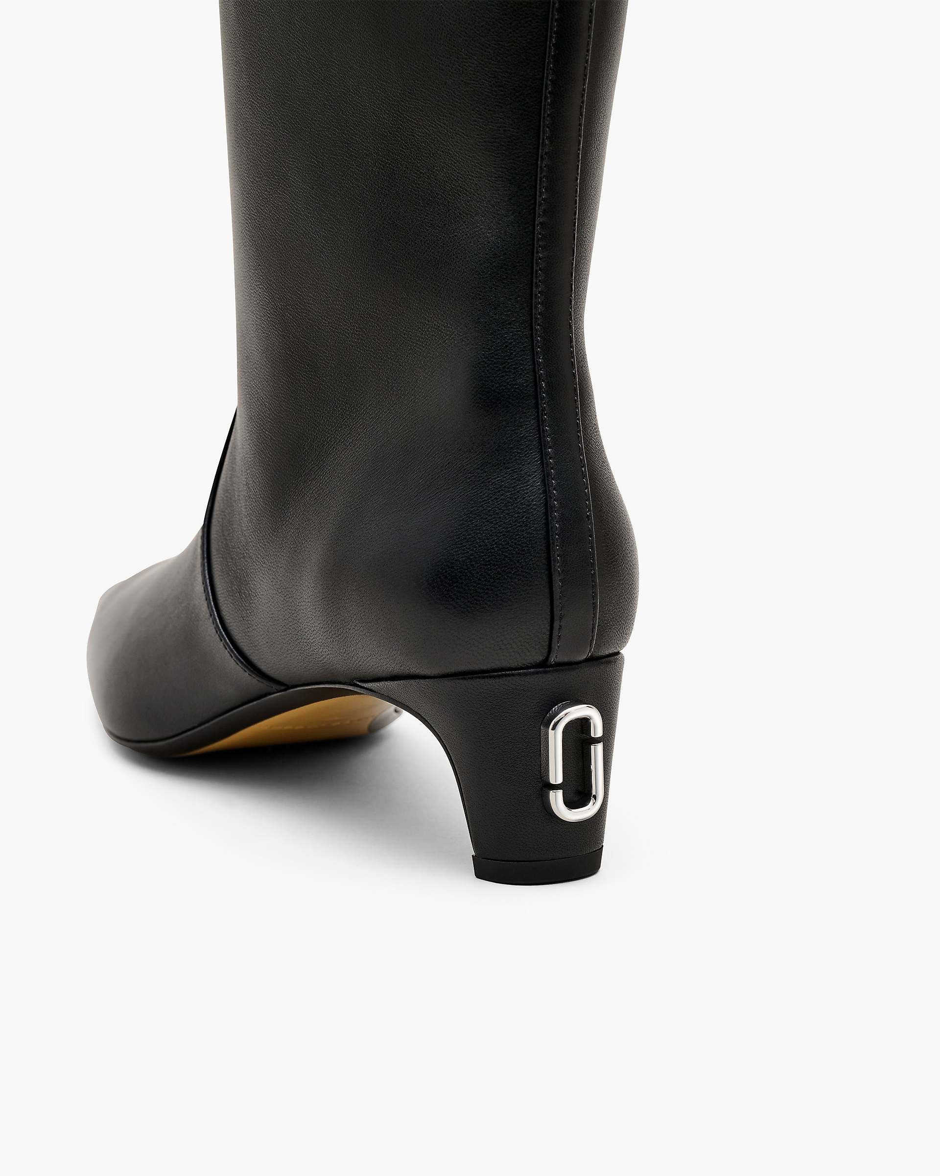 THE MEL BOOT - 7