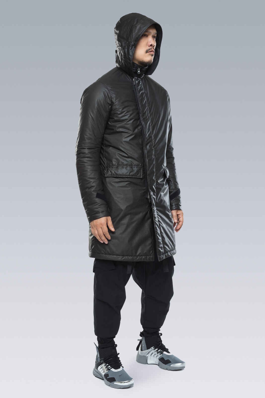 J46-FO 2L Gore-Tex Infinium™ Climashield® Coat Black - 13