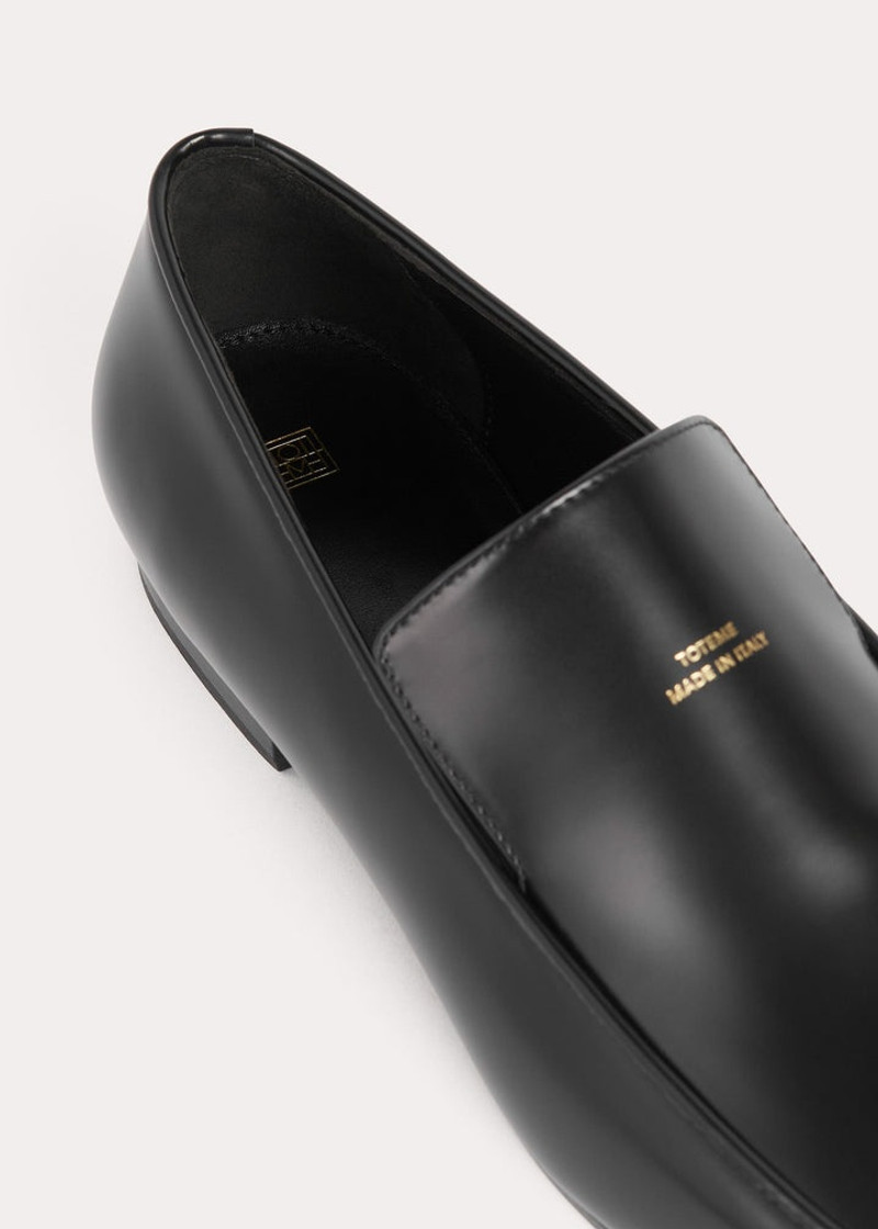 The Oval Loafer black 5