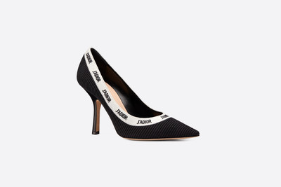 Dior J'Adior Pump outlook