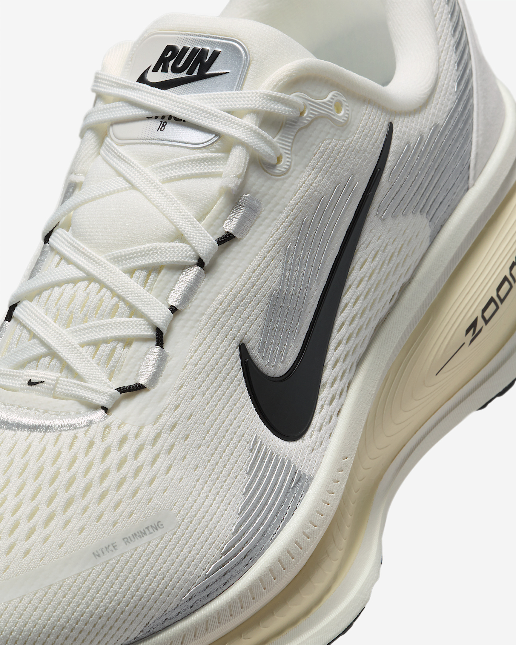Nike Vomero 18 Women's Road Running Shoes - 7