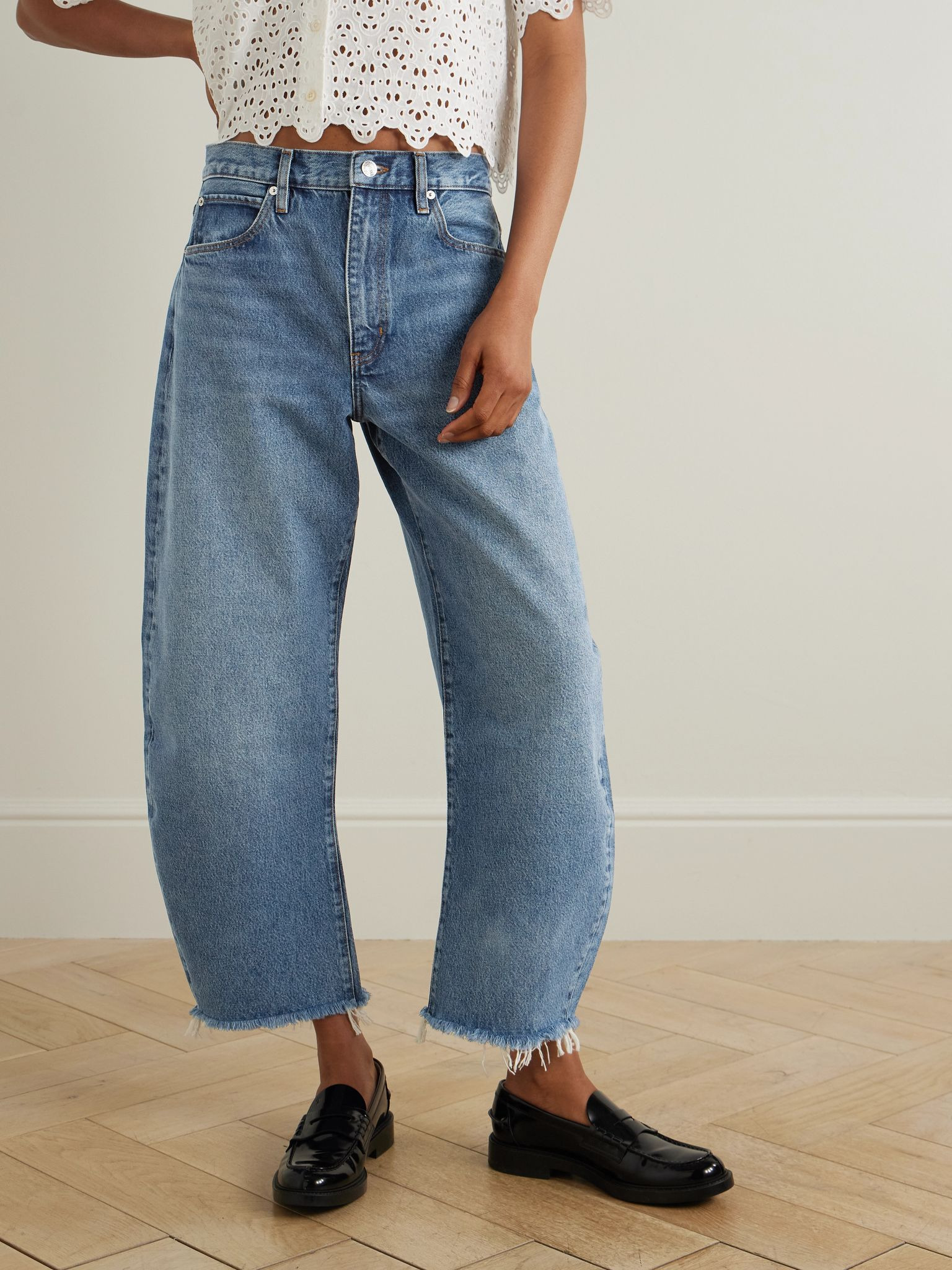 The Bubble Crop frayed high-rise barrel-leg jeans Mid denim - 3