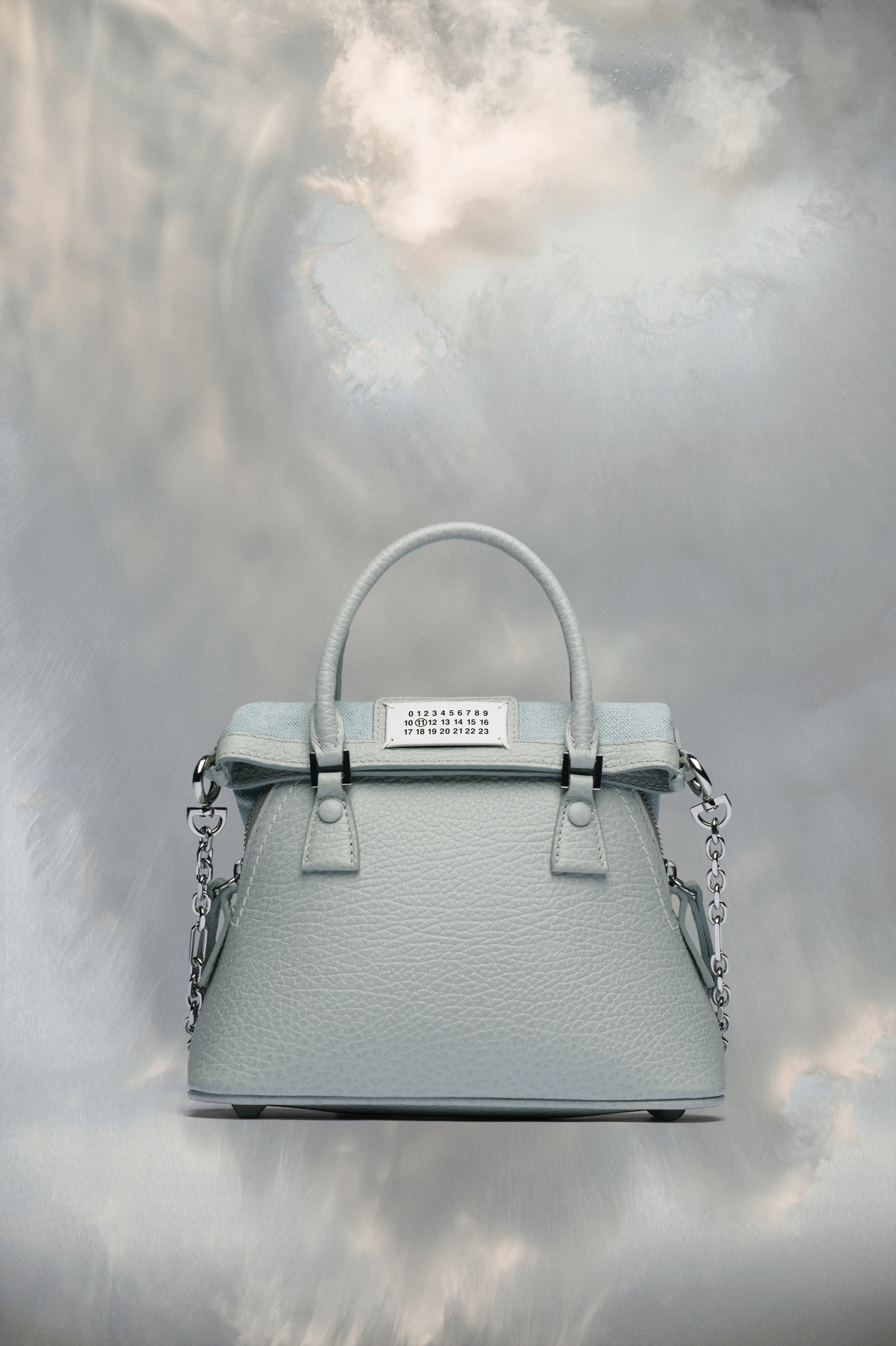 国内発送☆Maison Margiela☆5AC CLASSIQUE MICRO BAG/SILVER Maison Margiela 5AC classique micro | REVERSIBLE