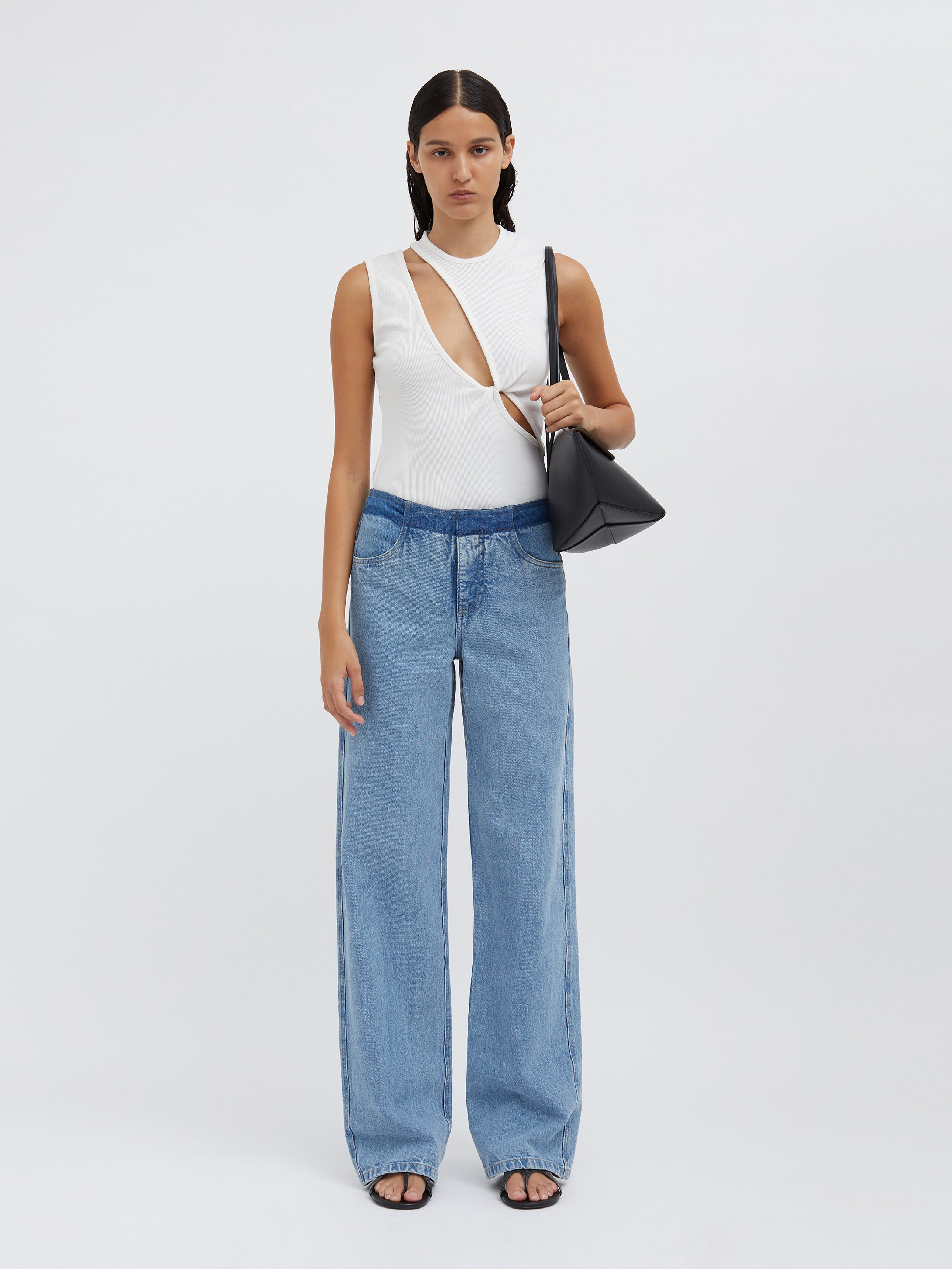 Oblix Twist Tank - 2
