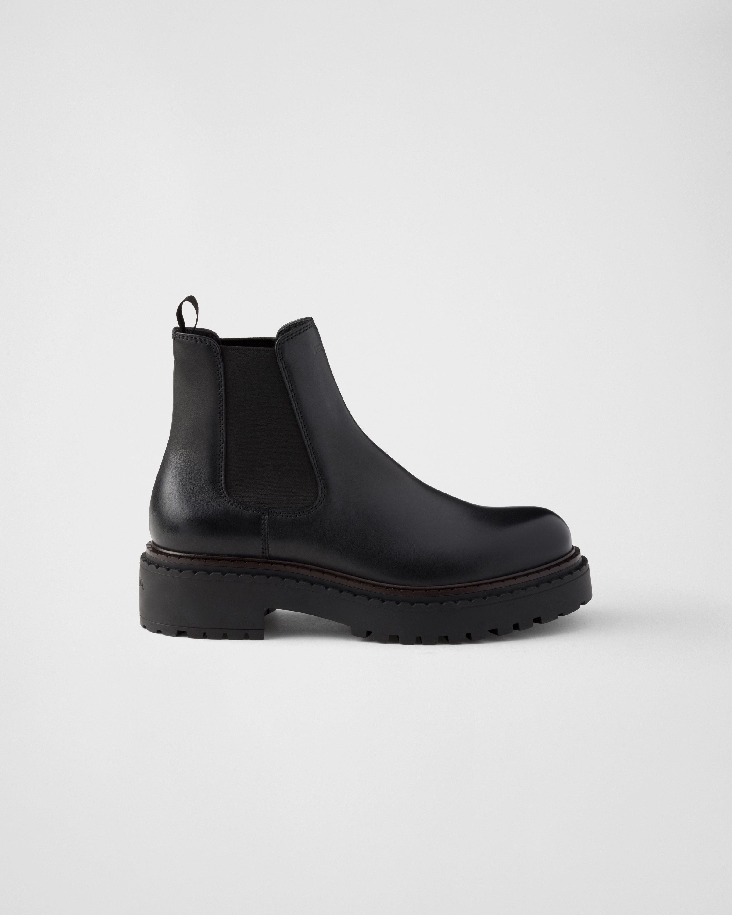 PRADA｜ (1IF022 2BA6 F0632) Prada brushed-finish Chelsea Boots | Black | FARFETCH
