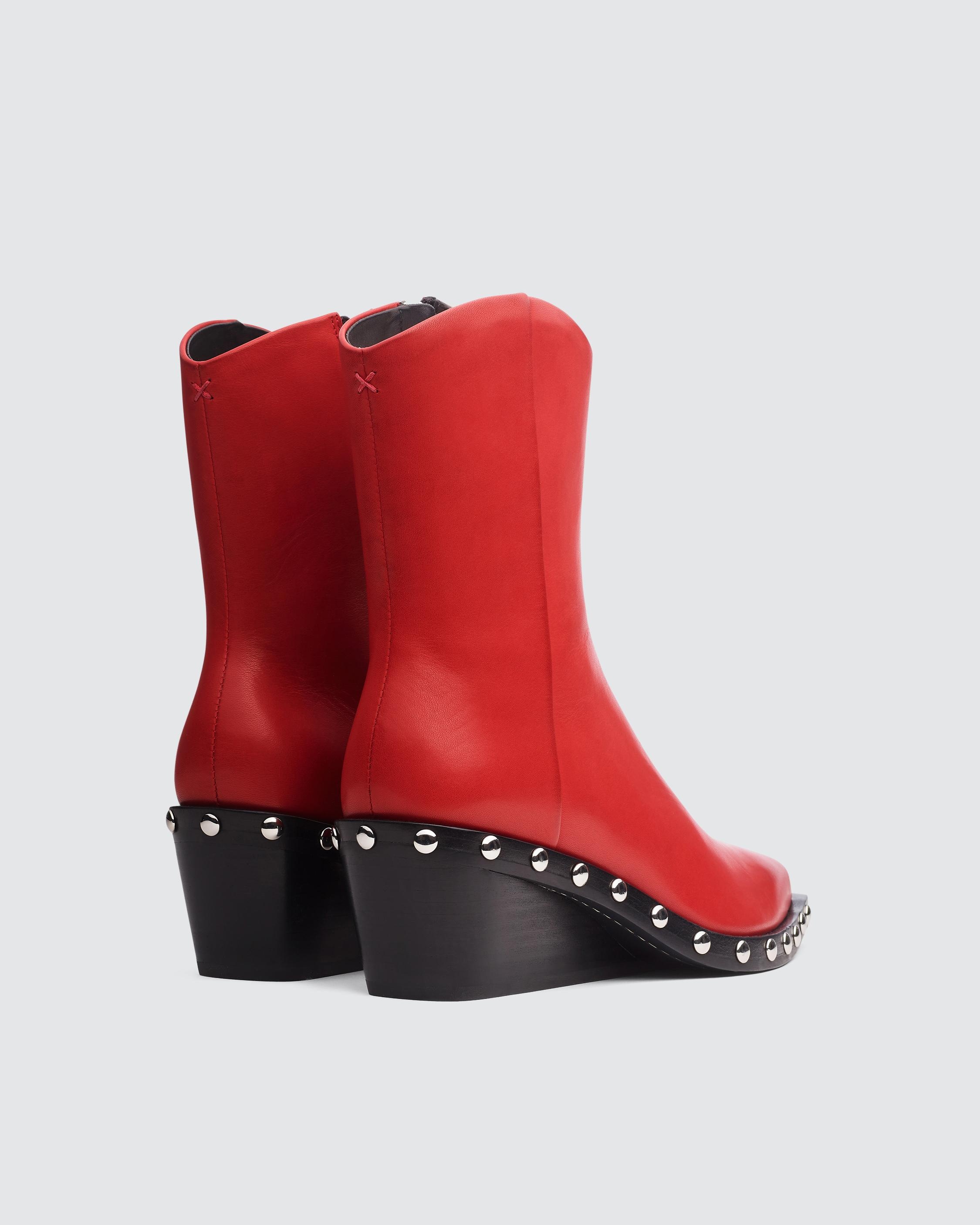 Santiago Mid Boot - Leather
Wedge Boot - 3