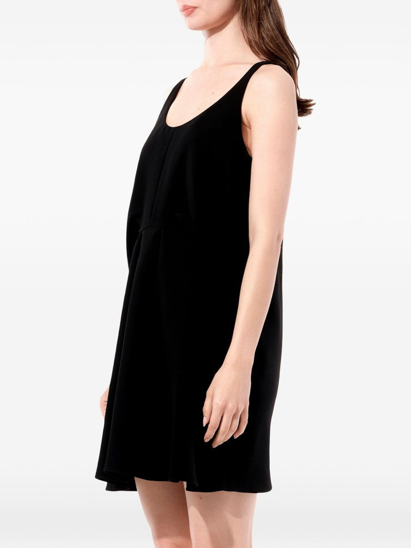 scoop-neck sleeveless dress 3