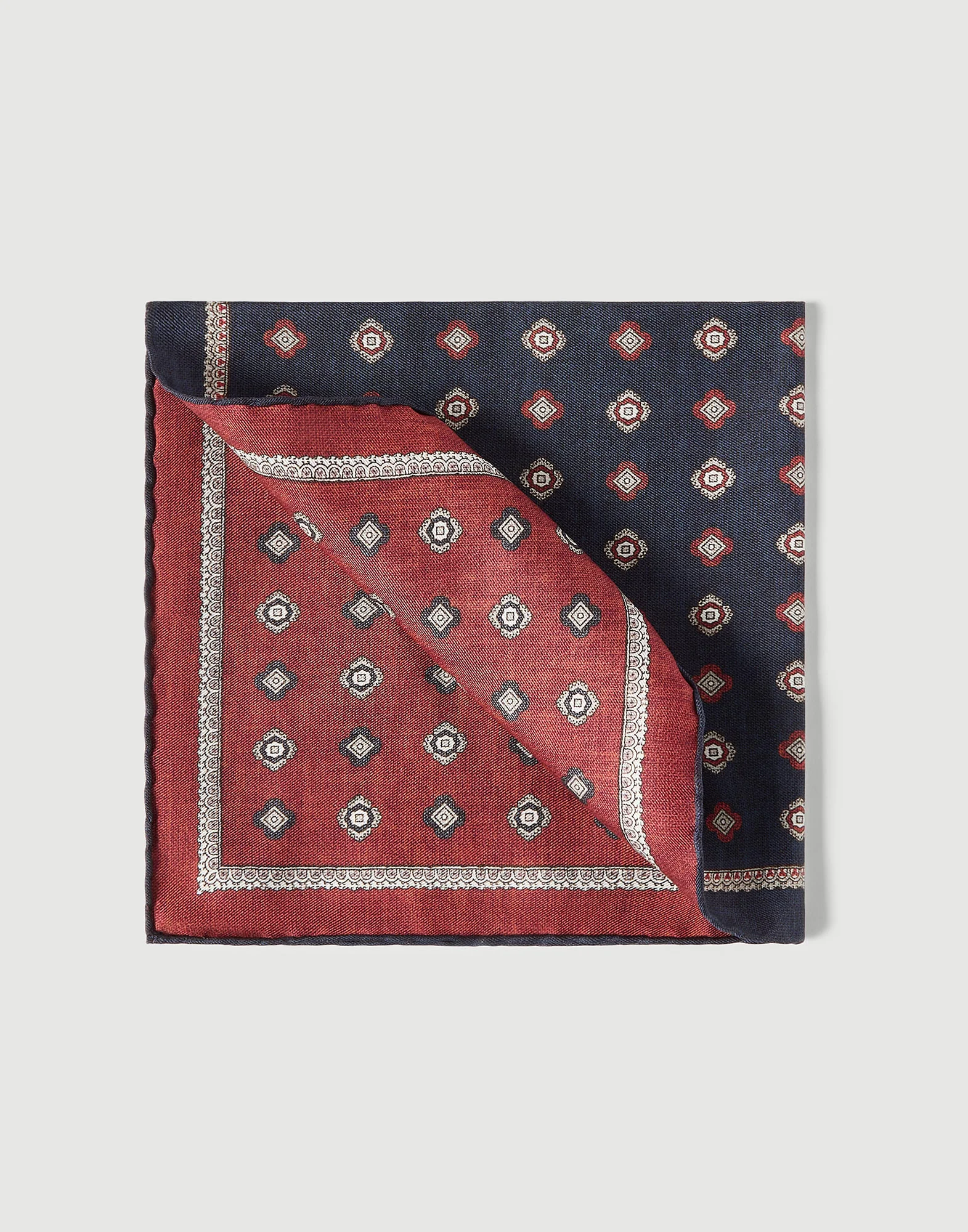 Silk pocket square with medallion design - 1