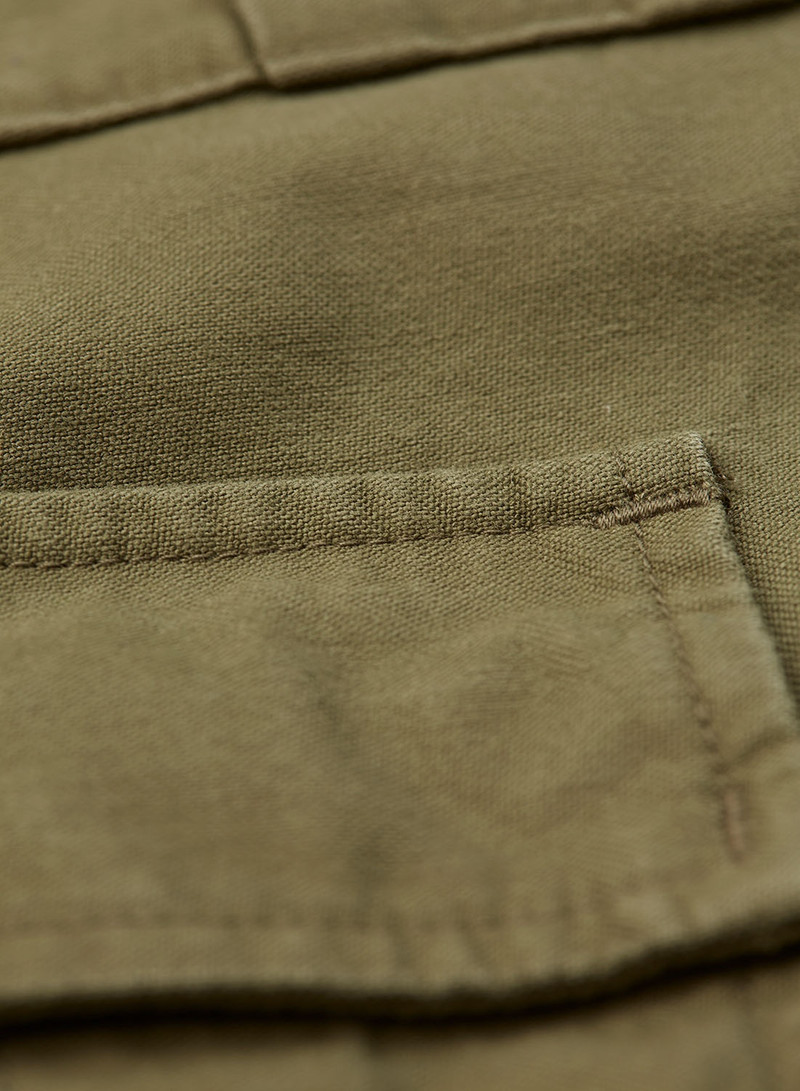Army Cargo Shorts in Dark Green 3