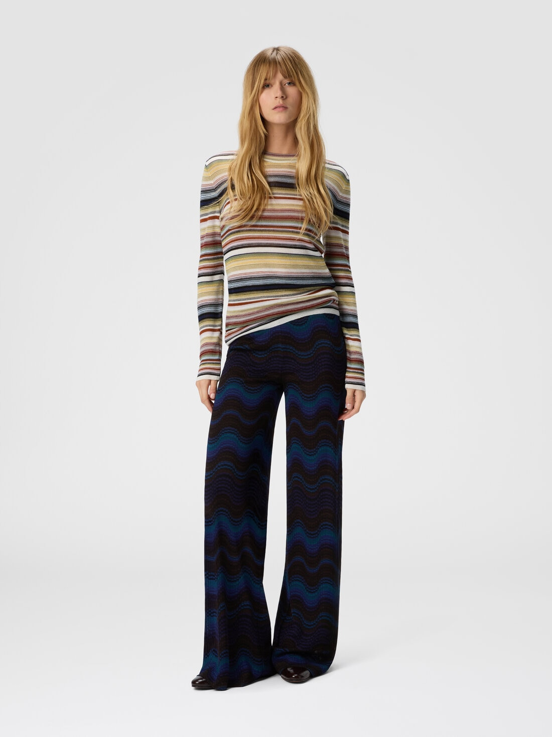 Palazzo trousers with wave pattern - 2