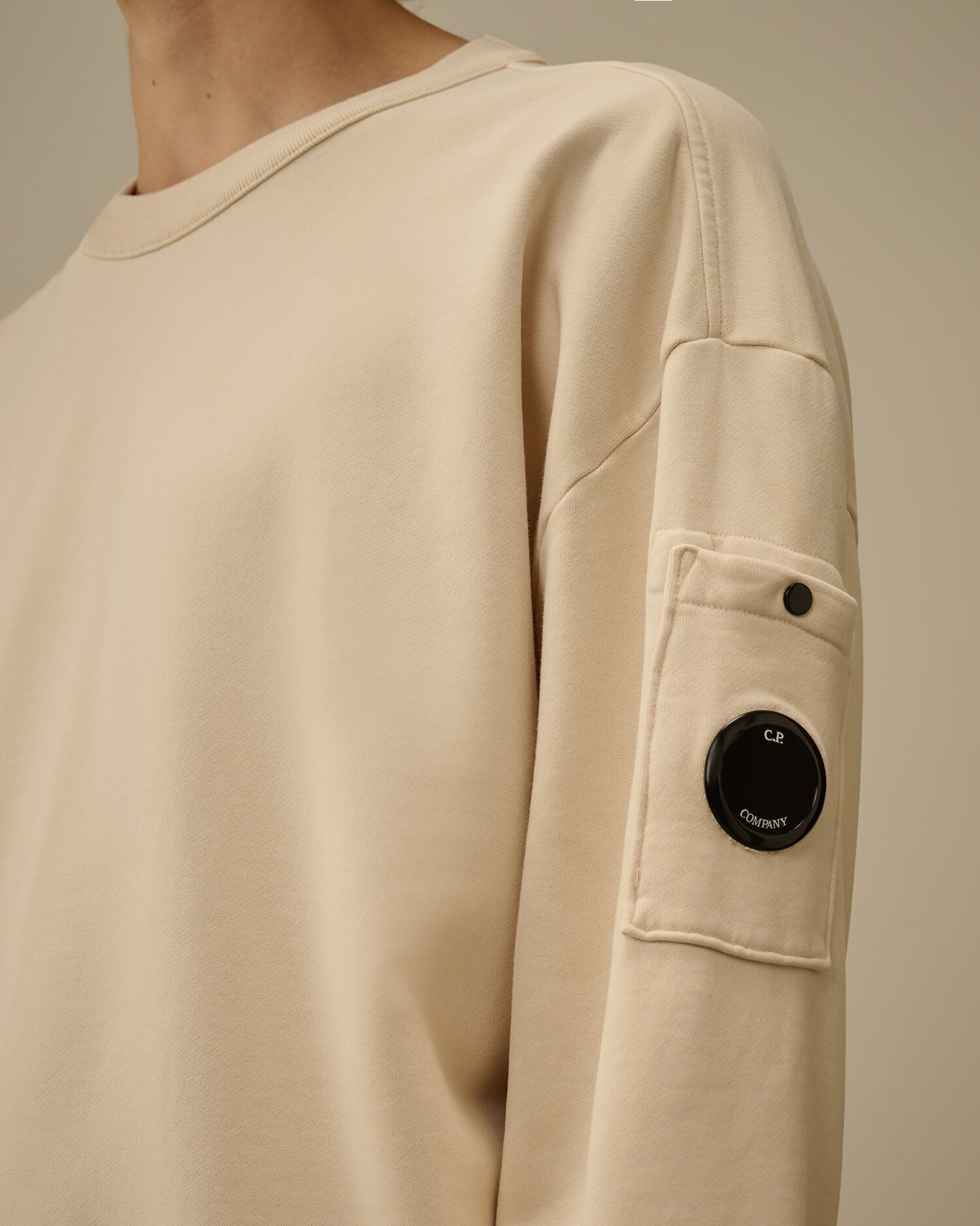 Brushed and Emerized Diagonal Fleece Boxy Crewneck Sweatshirt - 5