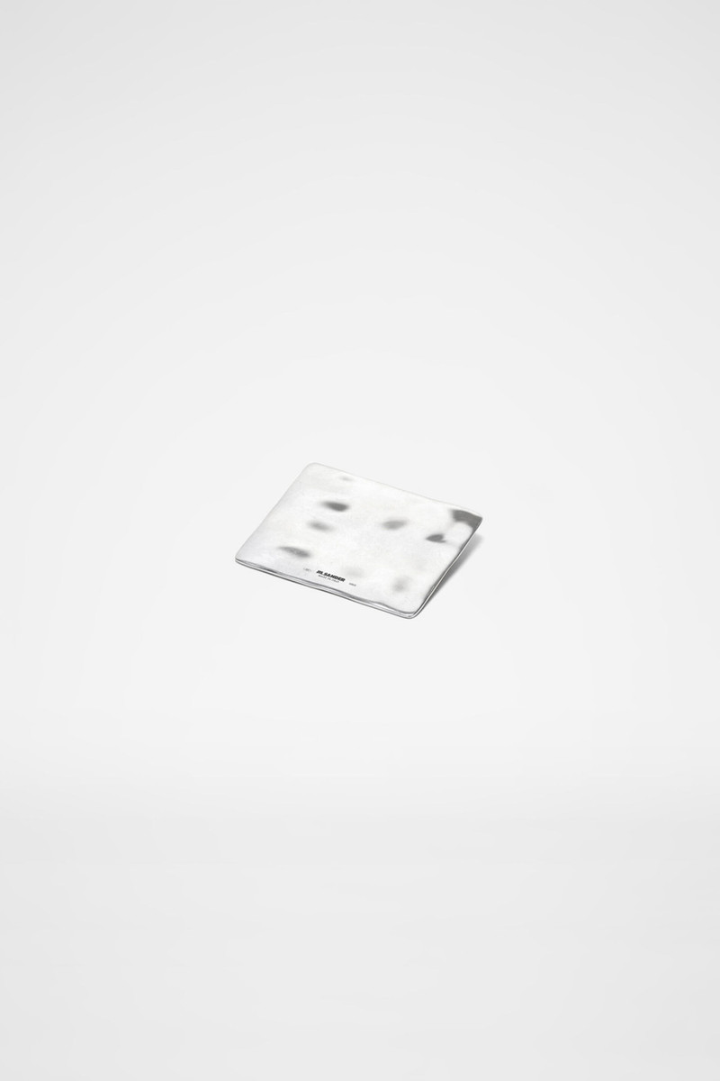 Jil Sander Pin outlook