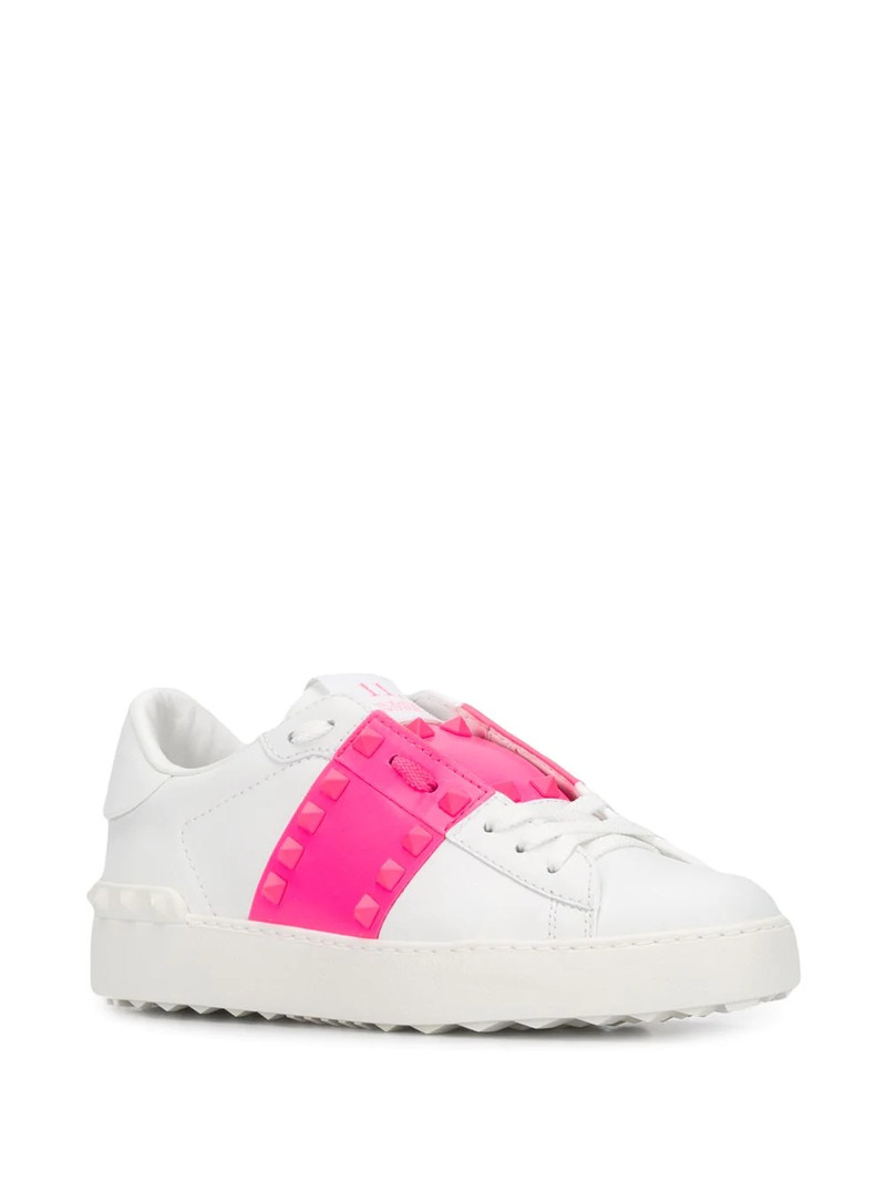 Valentino Rockstud sneakers outlook