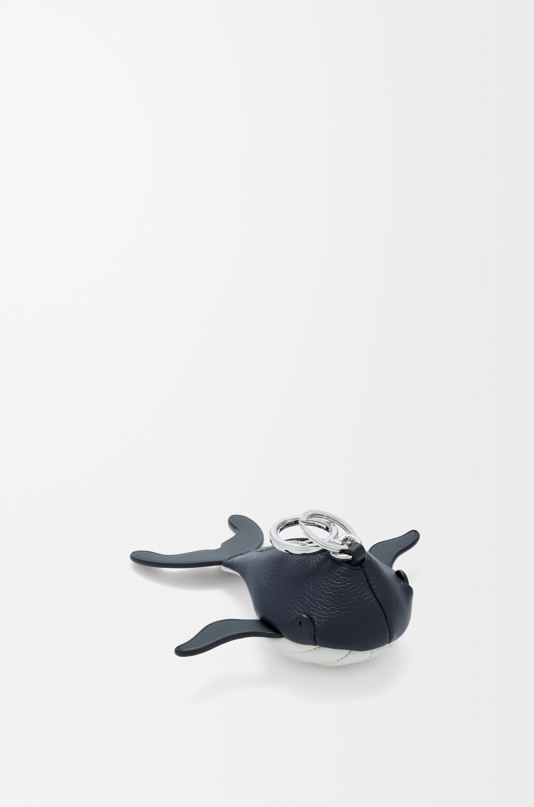 Whale charm in classic calfskin - 2