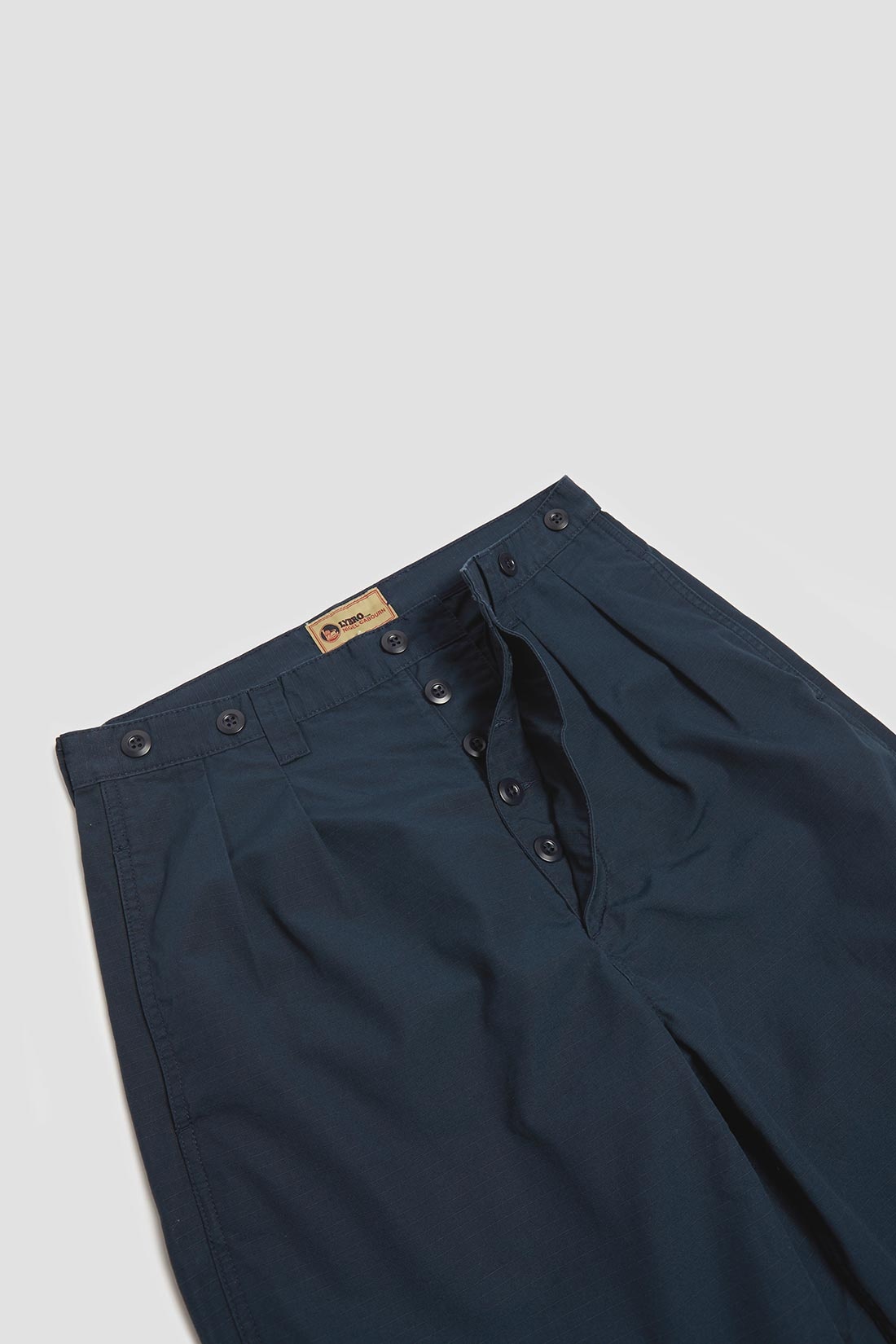 Pleated Chino Ripstop in Black Navy - 6