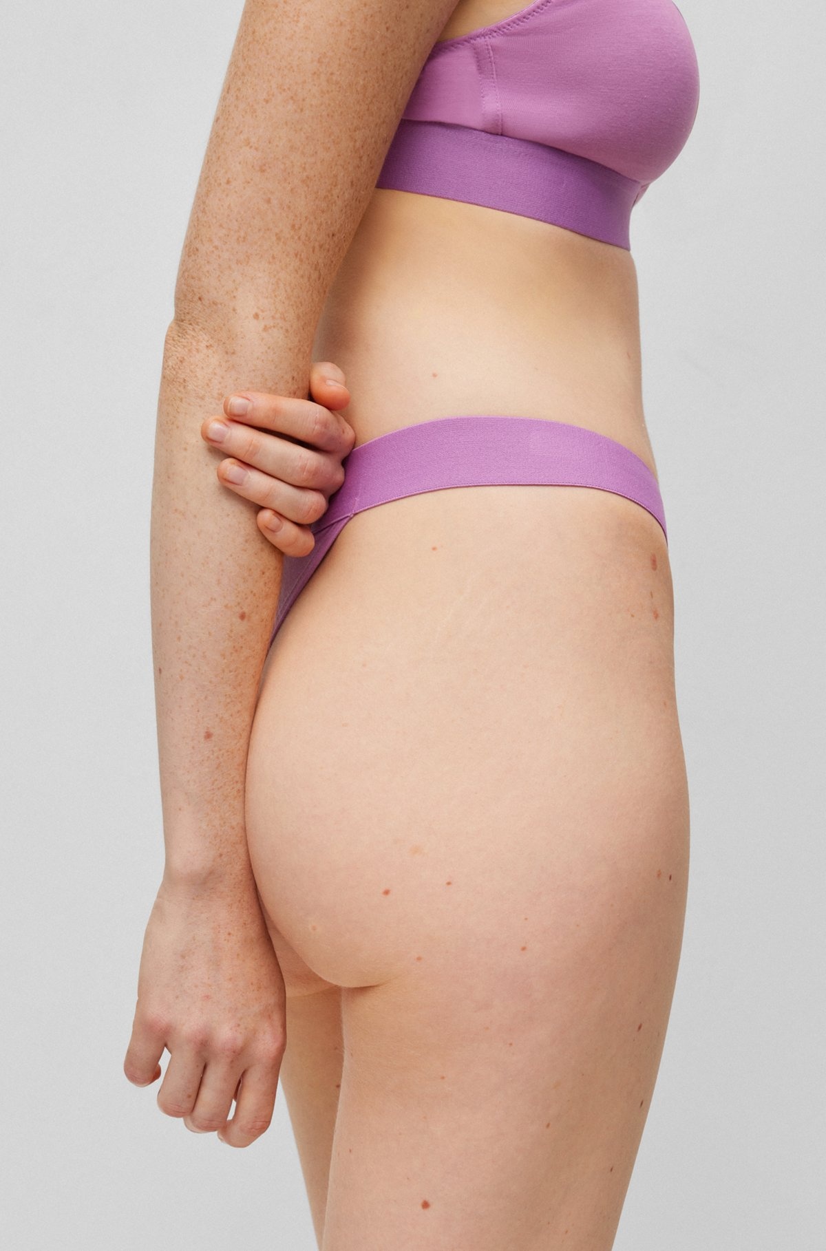 STRETCH-COTTON THONG BRIEFS WITH RED LOGO LABEL - 4