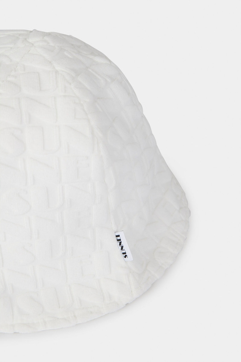 SUNNEI ALLOVER LOGO BUCKET HAT / white outlook