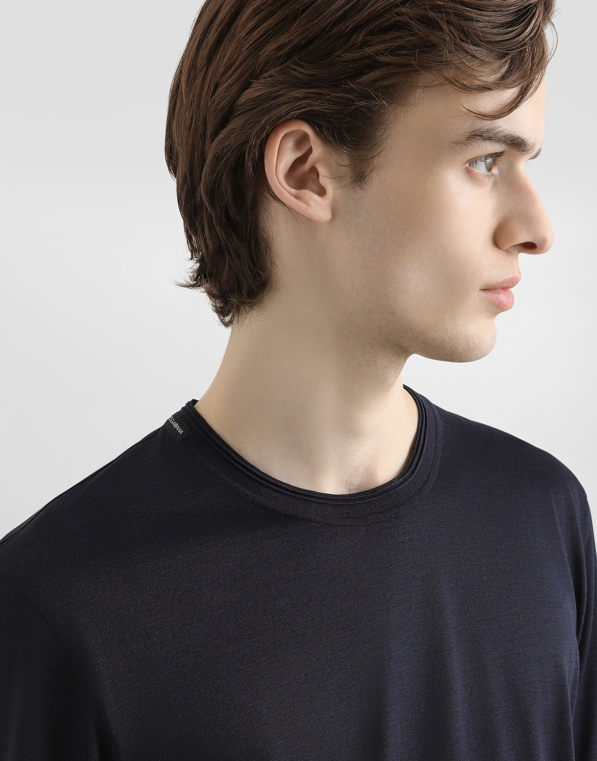 Short-sleeved silk t-shirt - 4