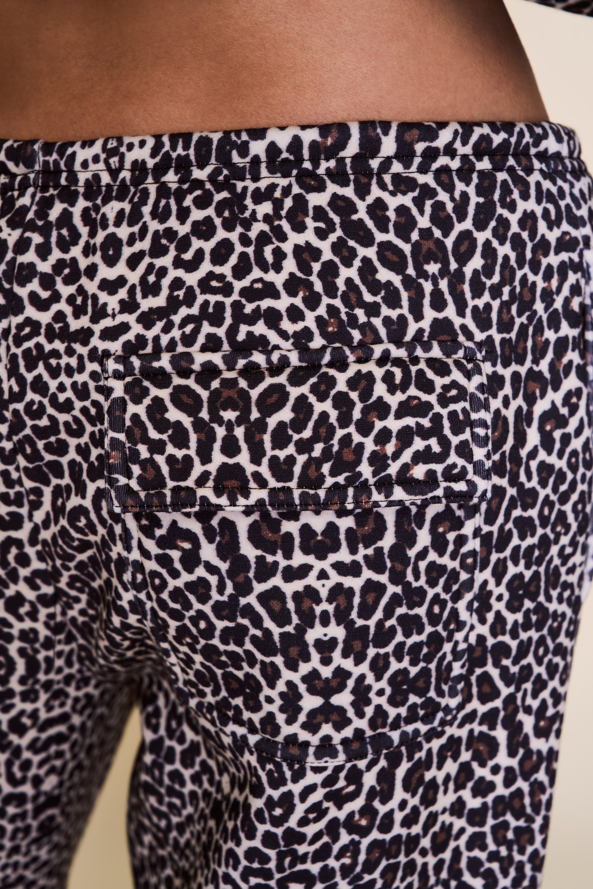 DRAWSTRING FLEECE PANT - 3