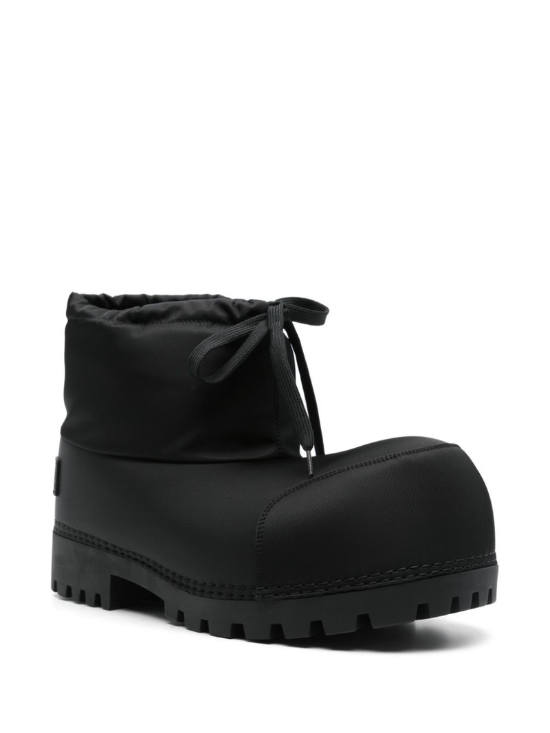BALENCIAGA Alaska snow boots outlook