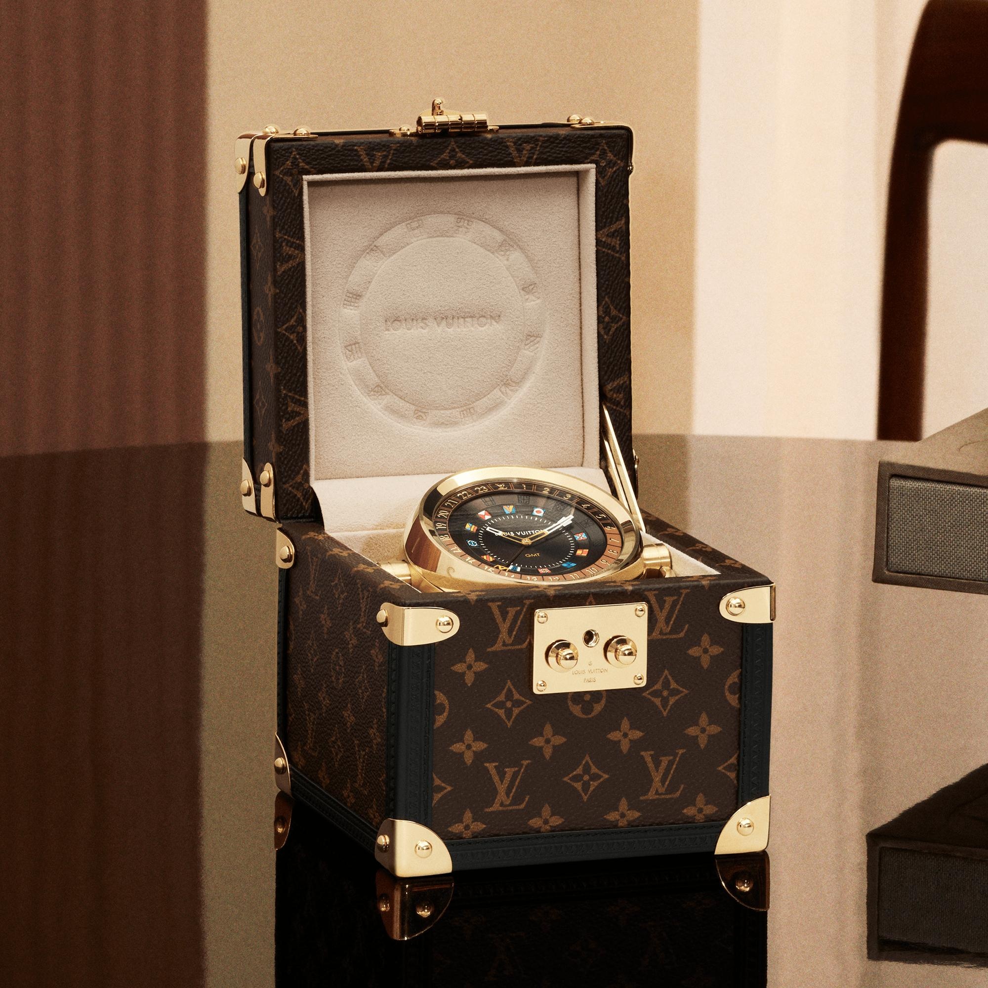 Trunk Table Clock - 3