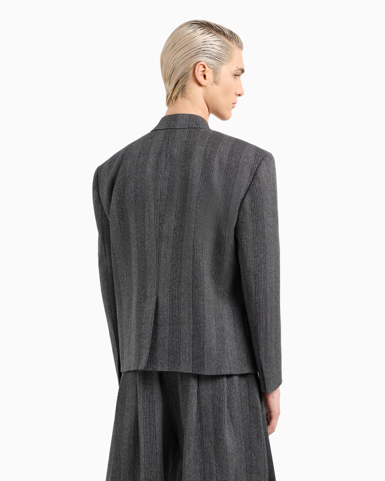 SHORT SINGLE-BREASTED BLAZER IN COMPACT VIRGIN WOOL WITH CHEVRON STRIPES - 3