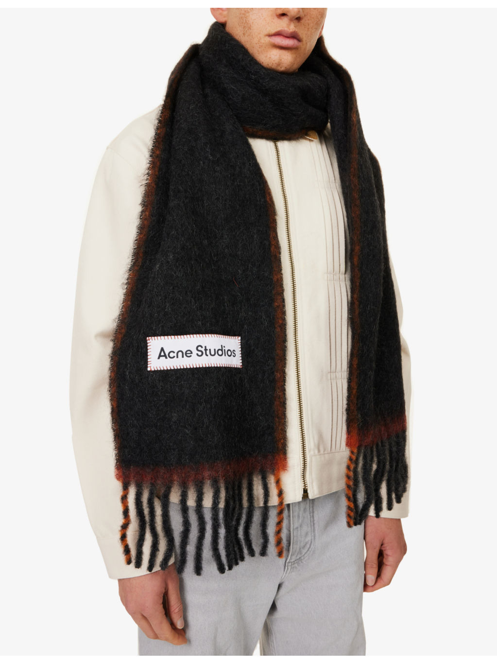 Logo-patch narrow textured-knit scarf - 3
