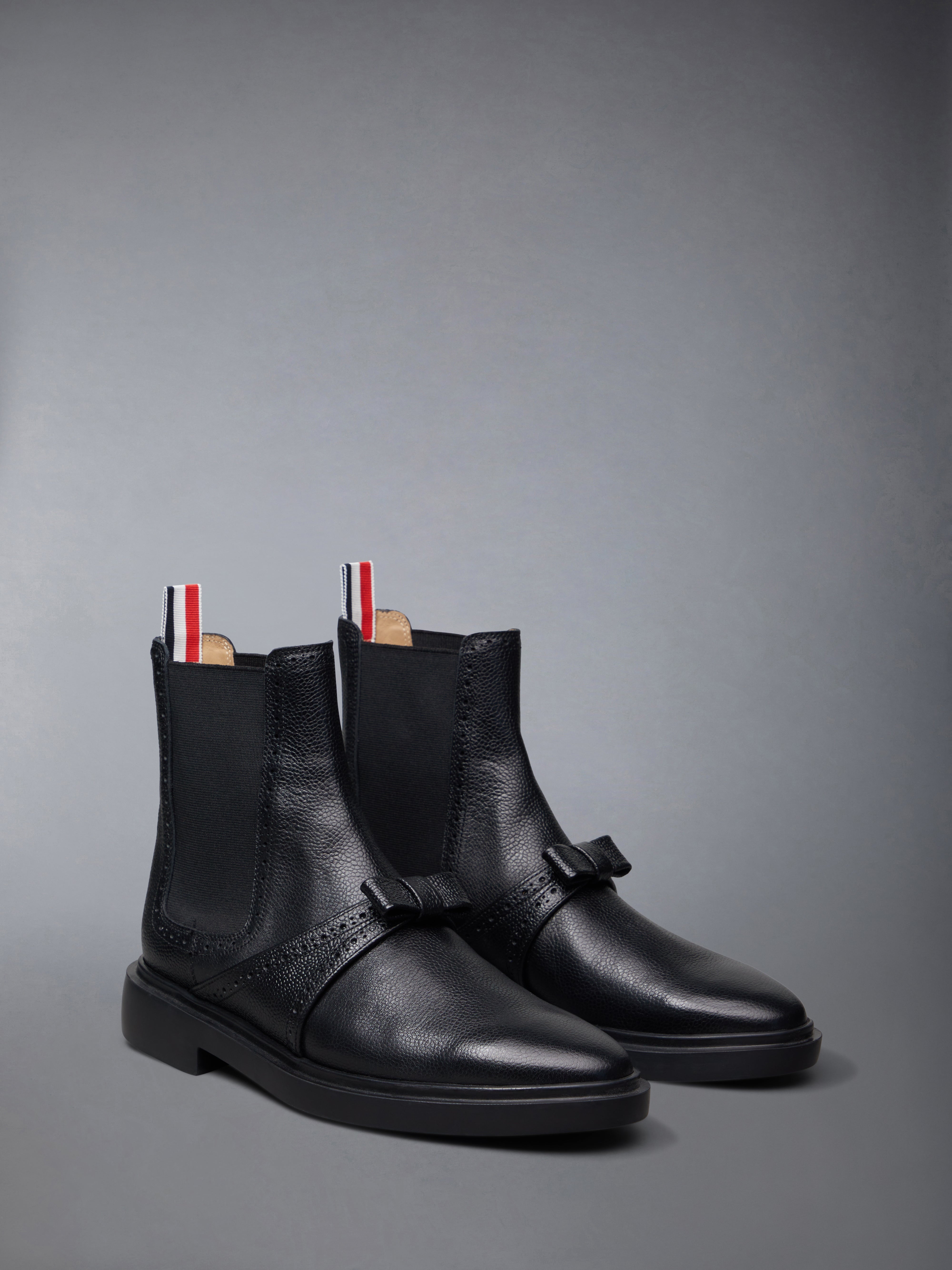 PEBBLE GRAIN LIGHTWEIGHT RUBBER SOLE BROGUED BOW CHELSEA BOOTS - 2