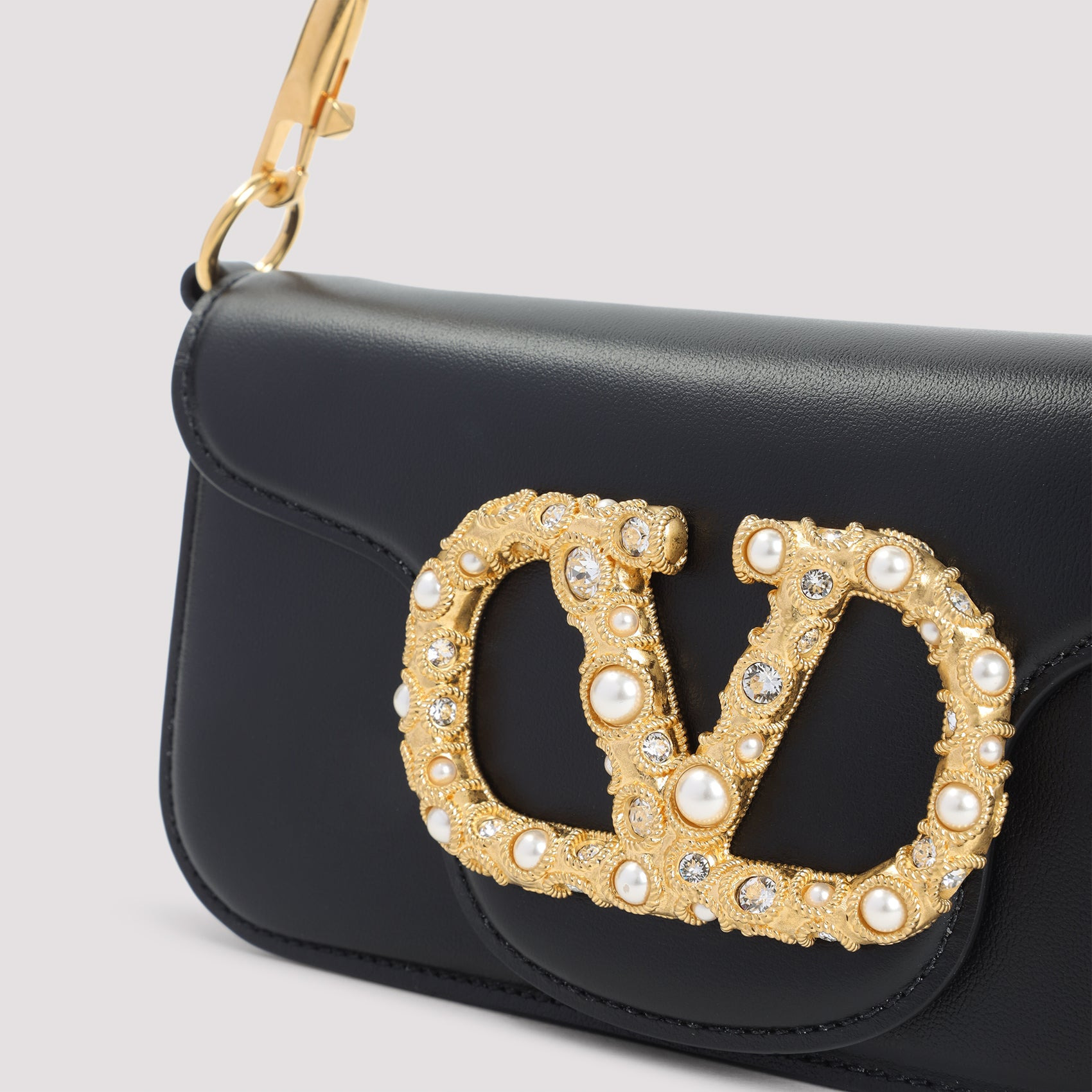 Valentino Garavani Small Locò Shoulder Bag Women - 3